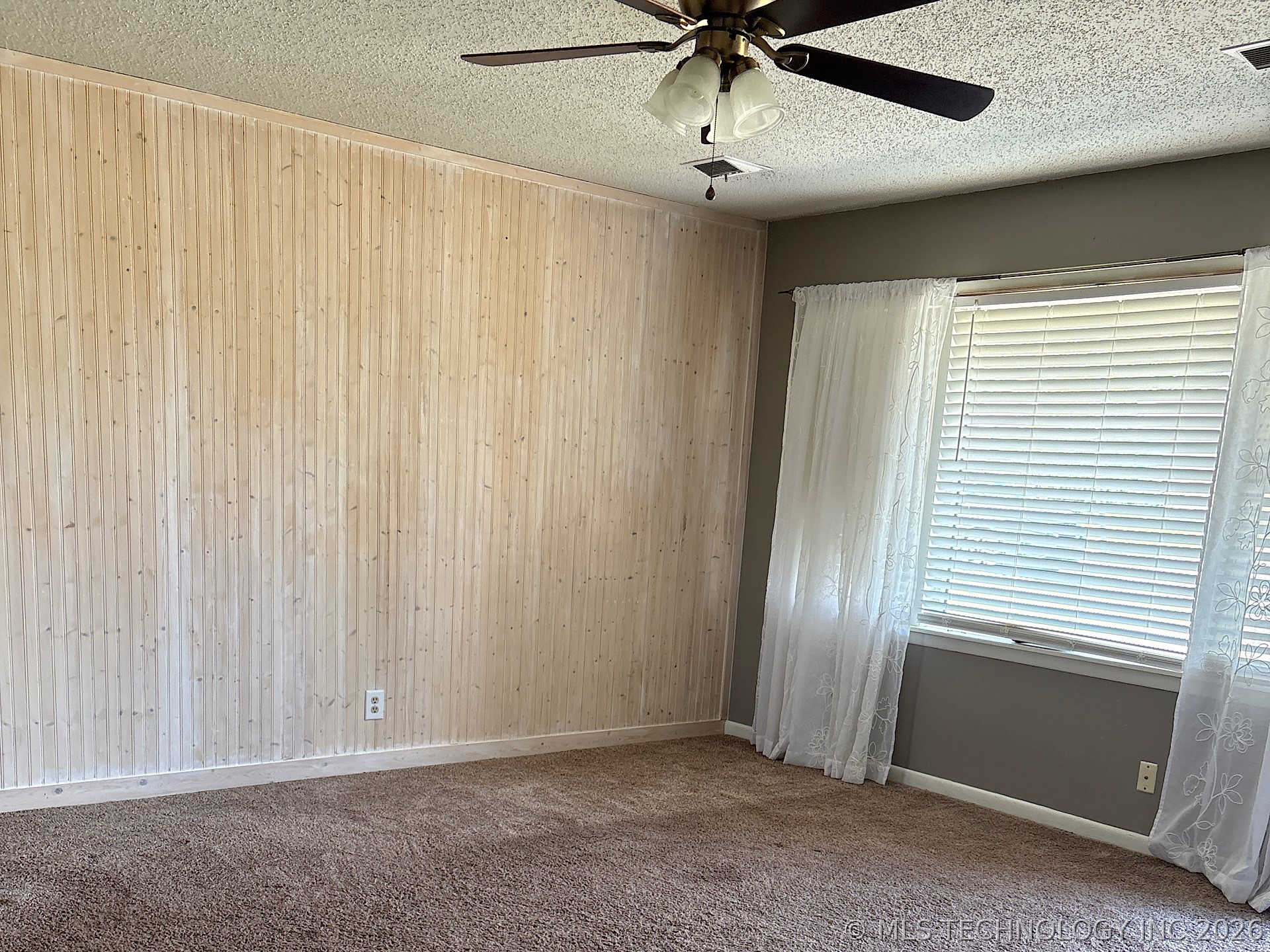 1013 E 10th Street Cushing OK 74023