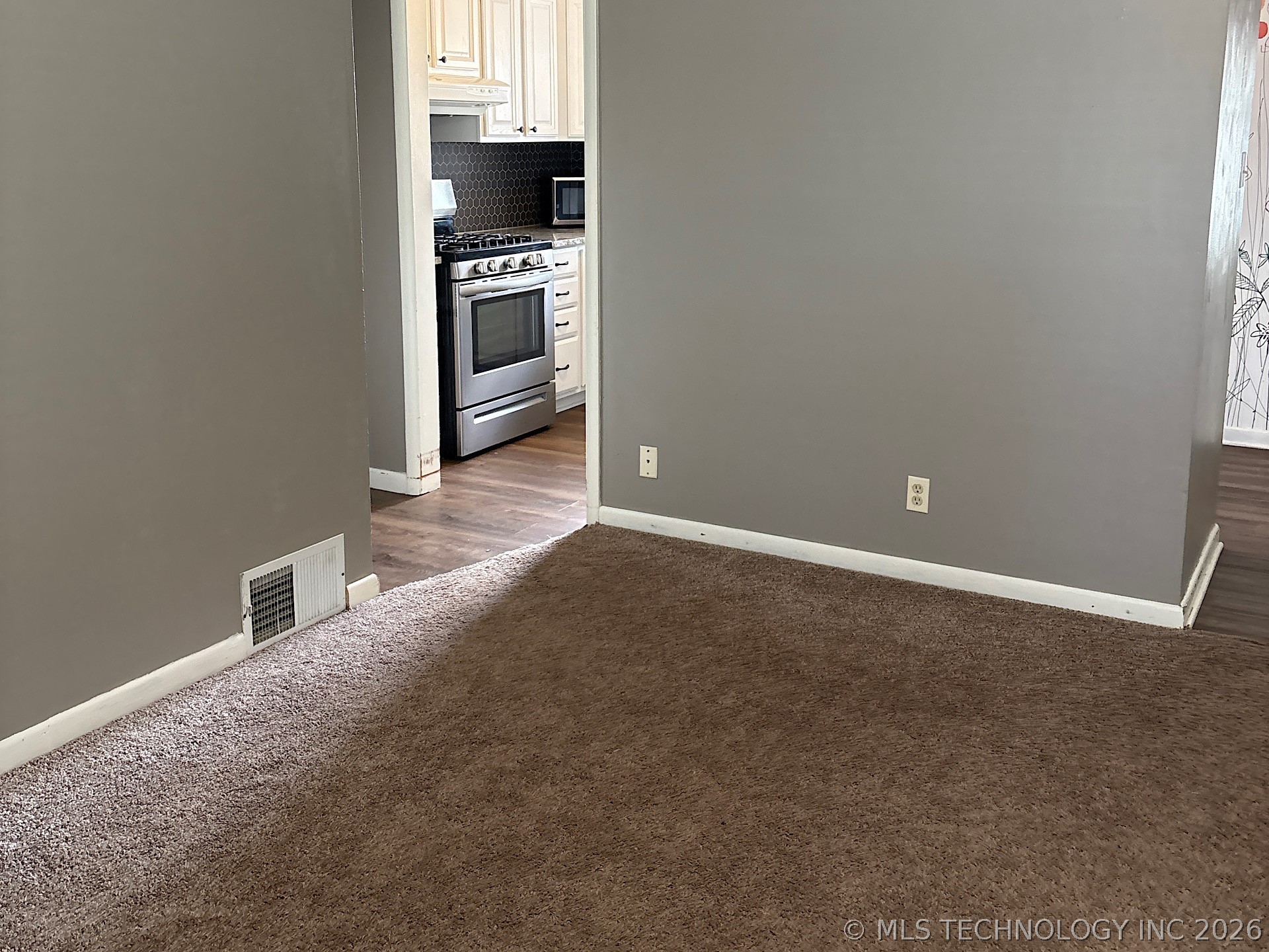 1013 E 10th Street Cushing OK 74023