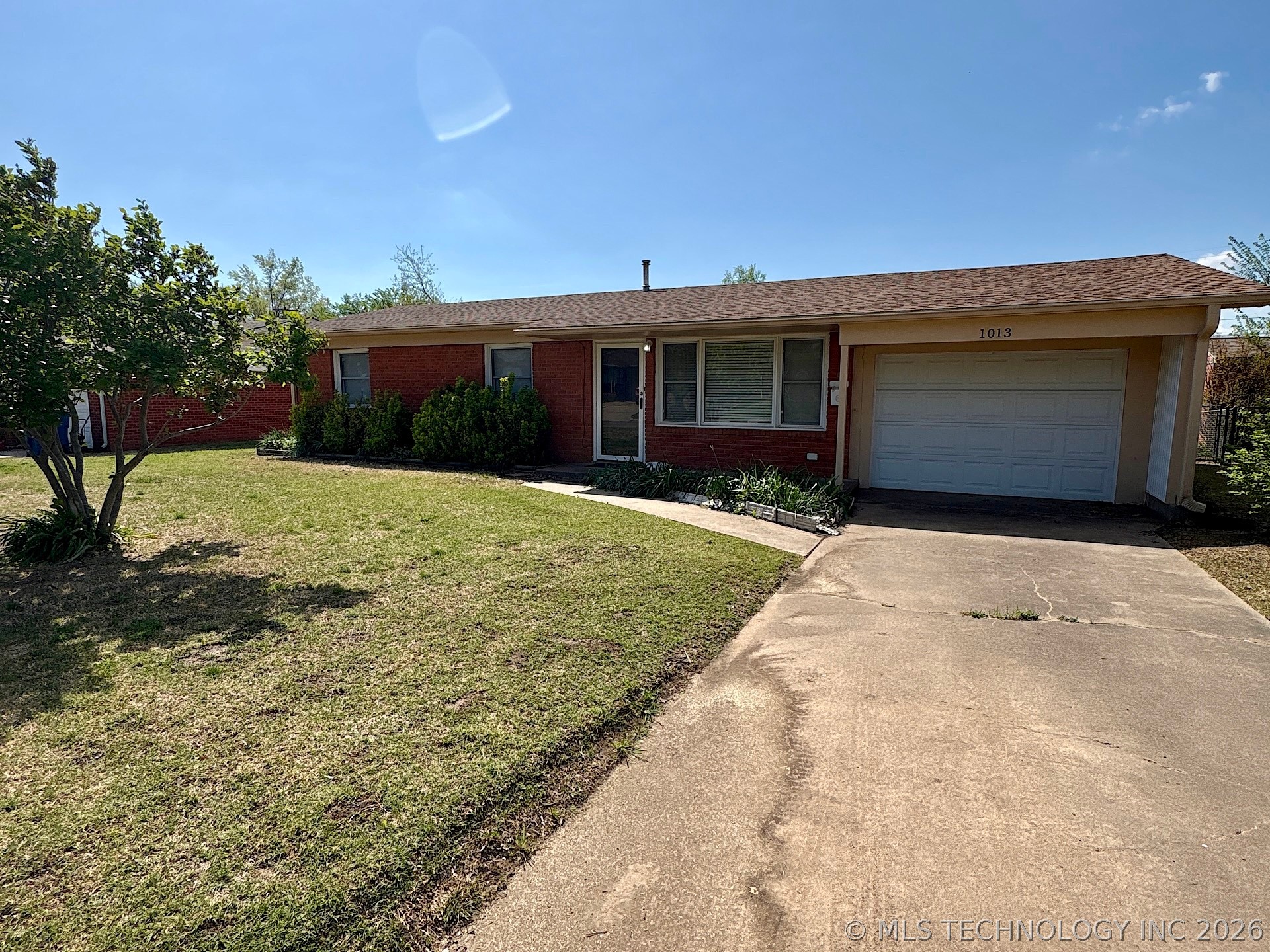 1013 E 10th Street Cushing OK 74023