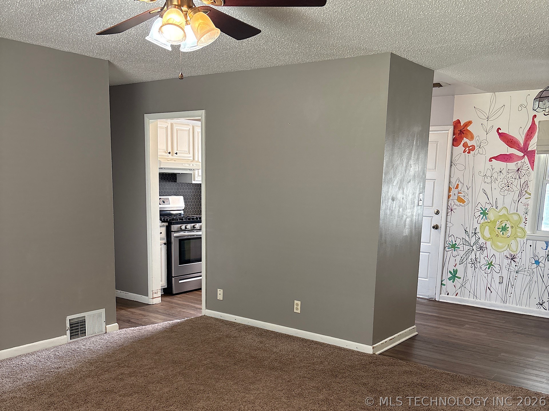 1013 E 10th Street Cushing OK 74023