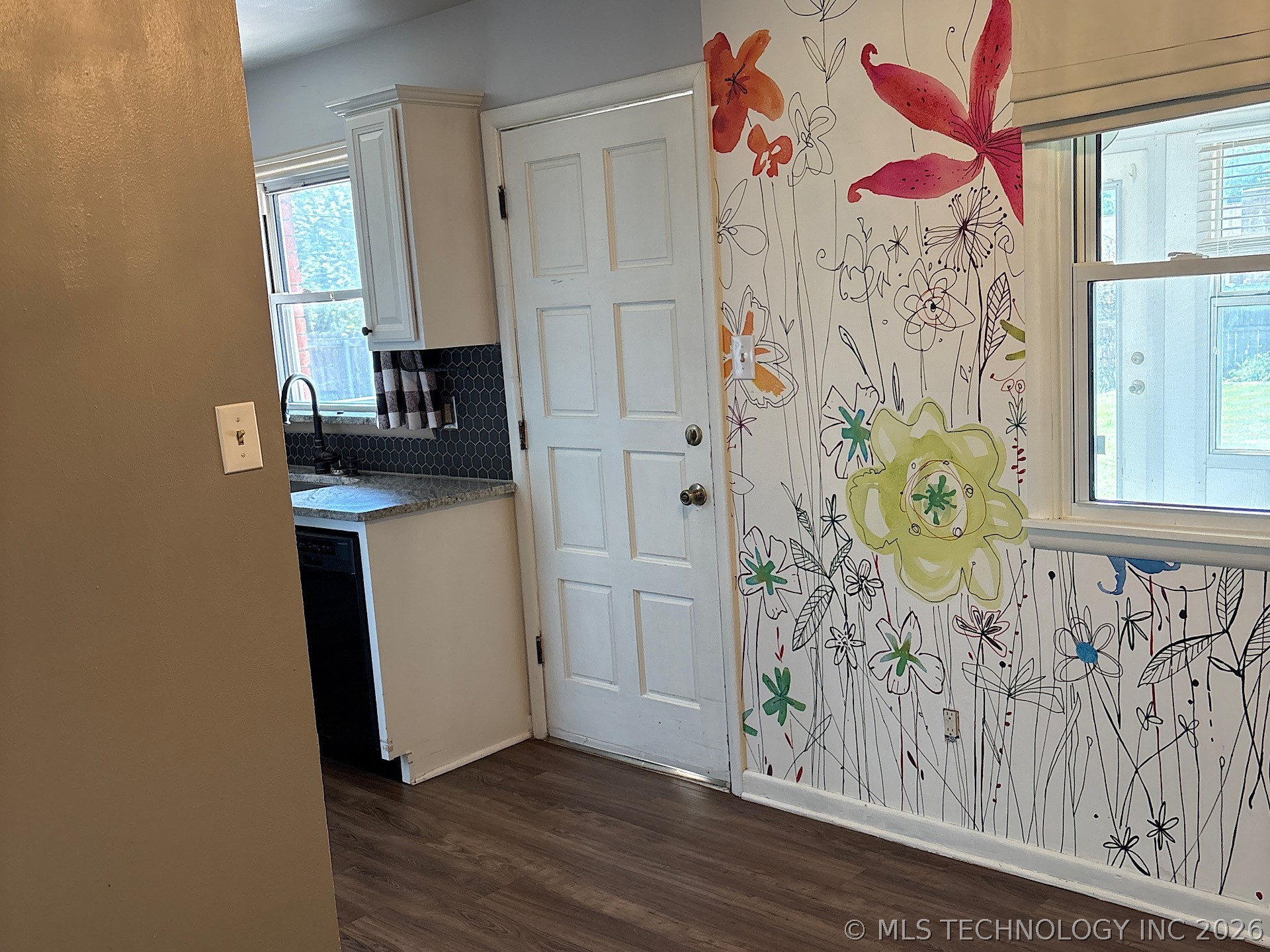 1013 E 10th Street Cushing OK 74023