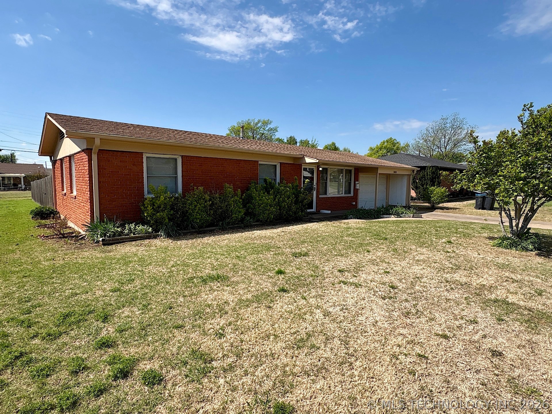 1013 E 10th Street Cushing OK 74023