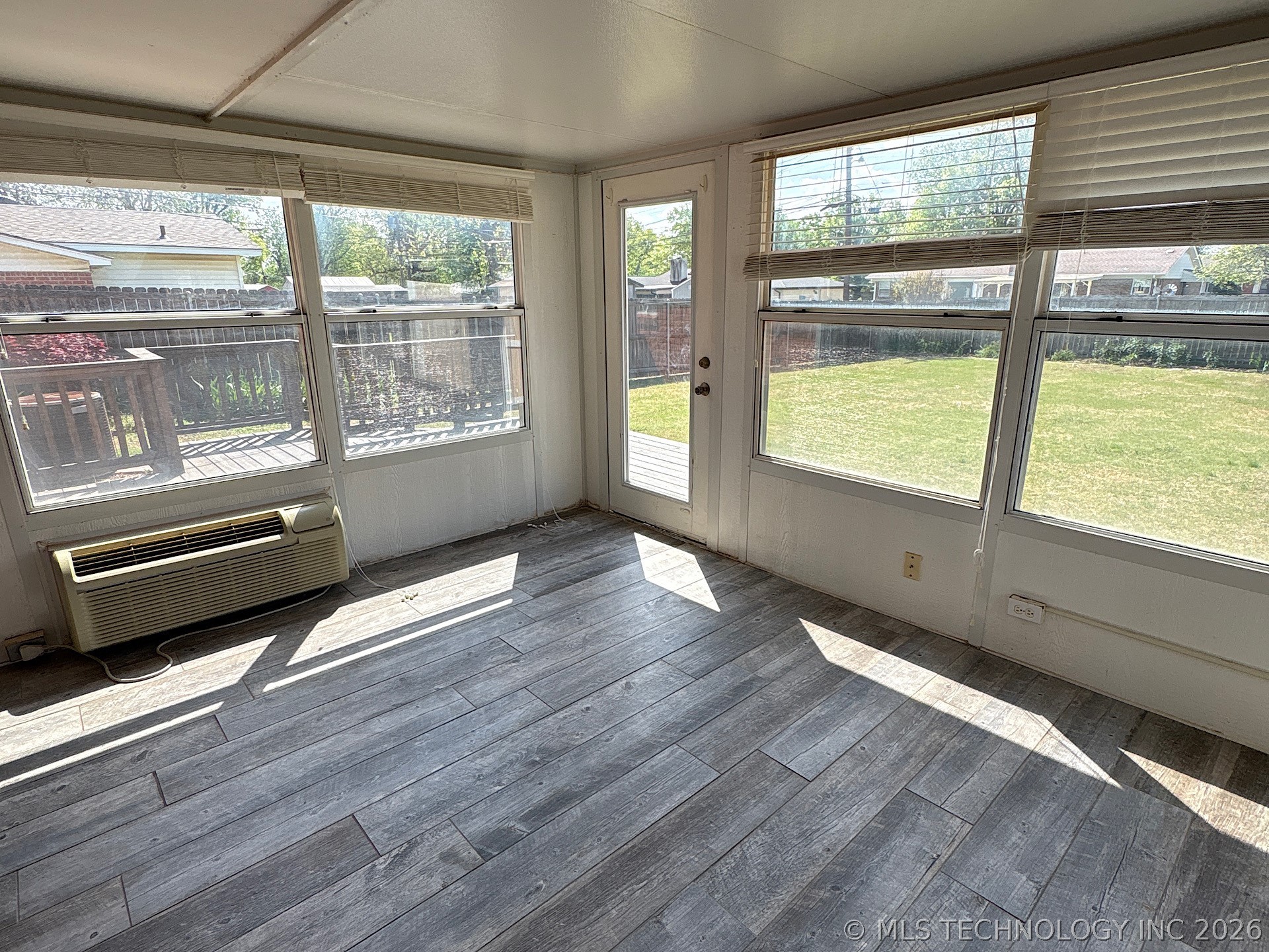 1013 E 10th Street Cushing OK 74023