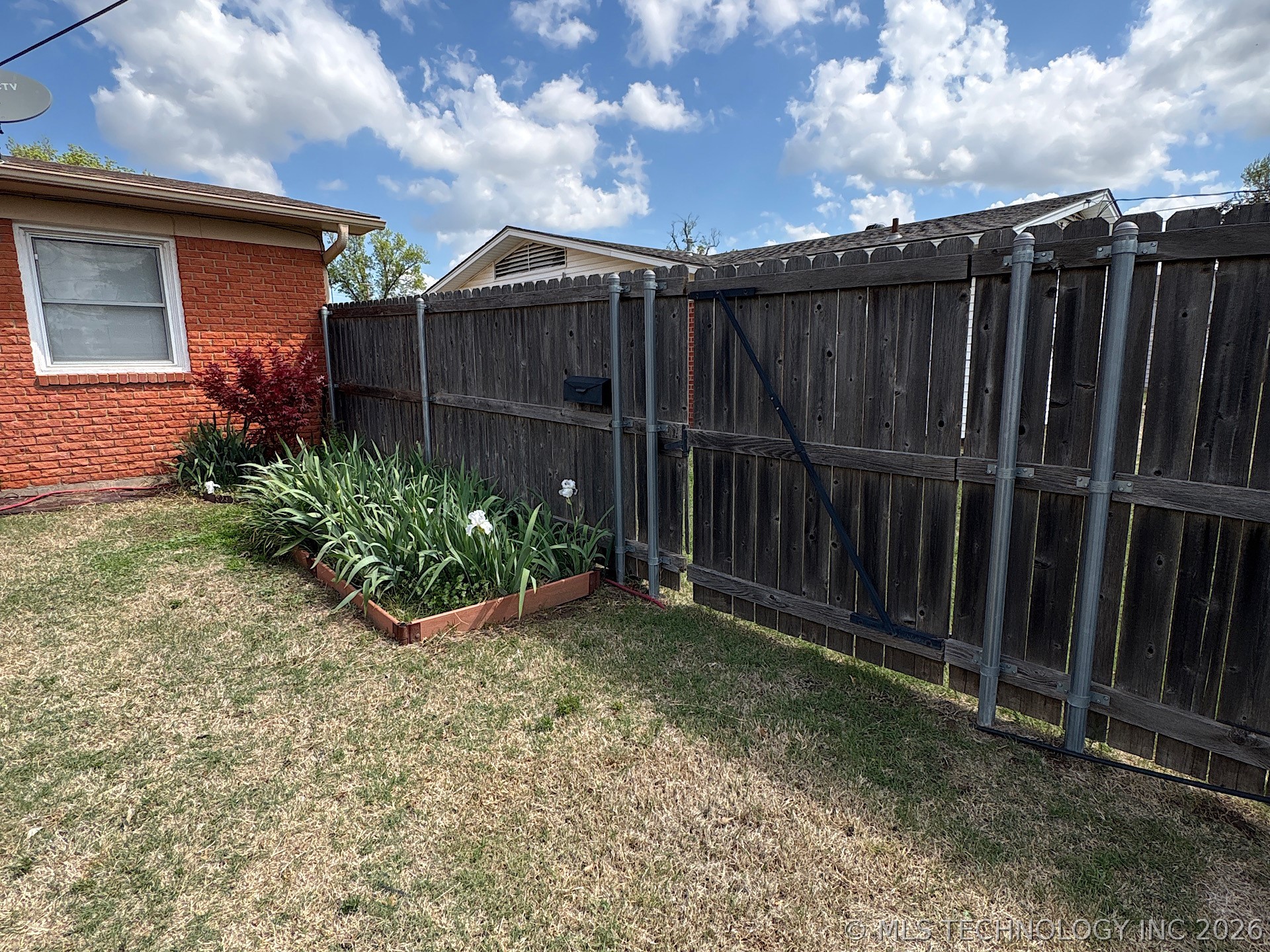 1013 E 10th Street Cushing OK 74023