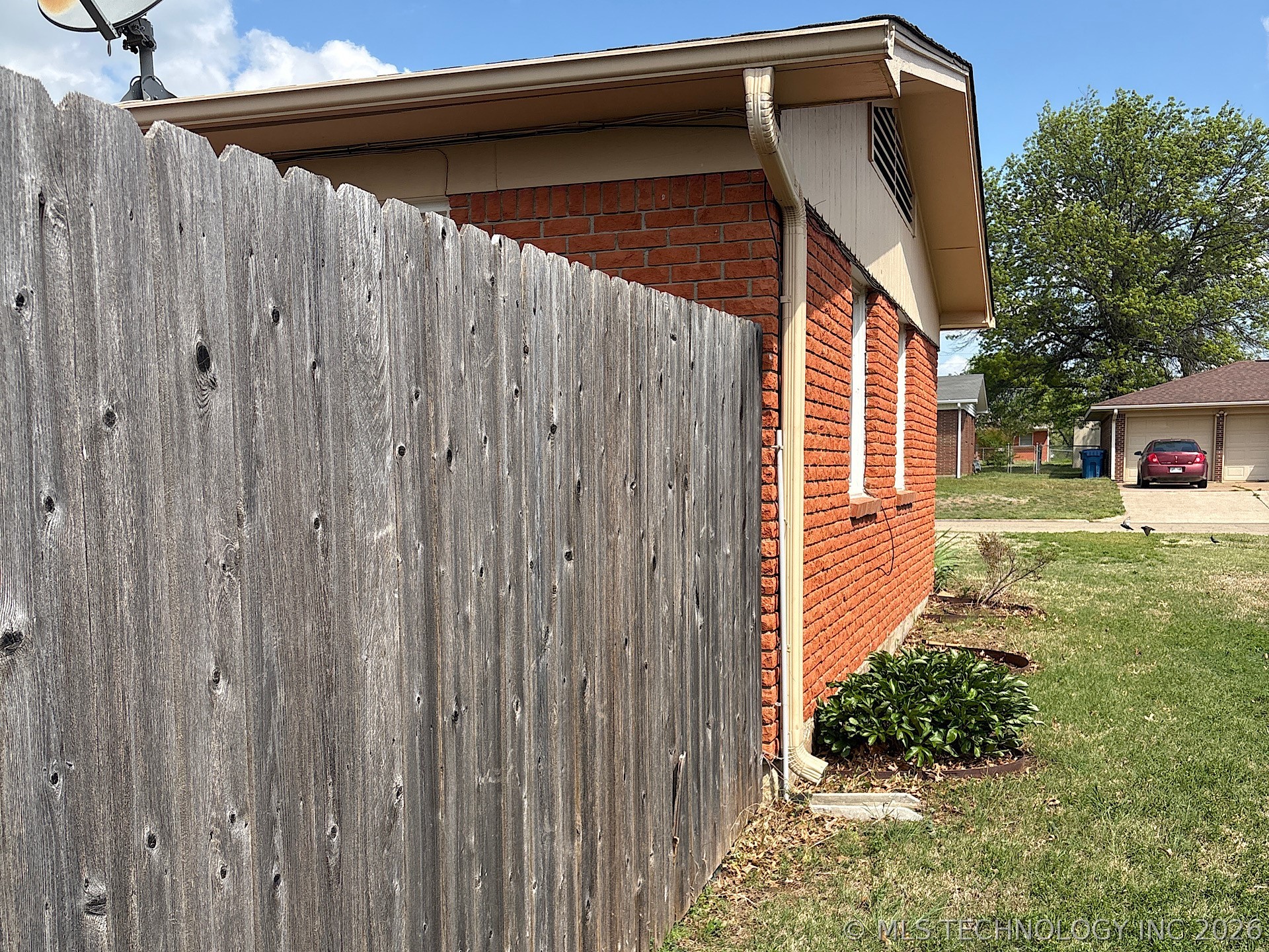 1013 E 10th Street Cushing OK 74023
