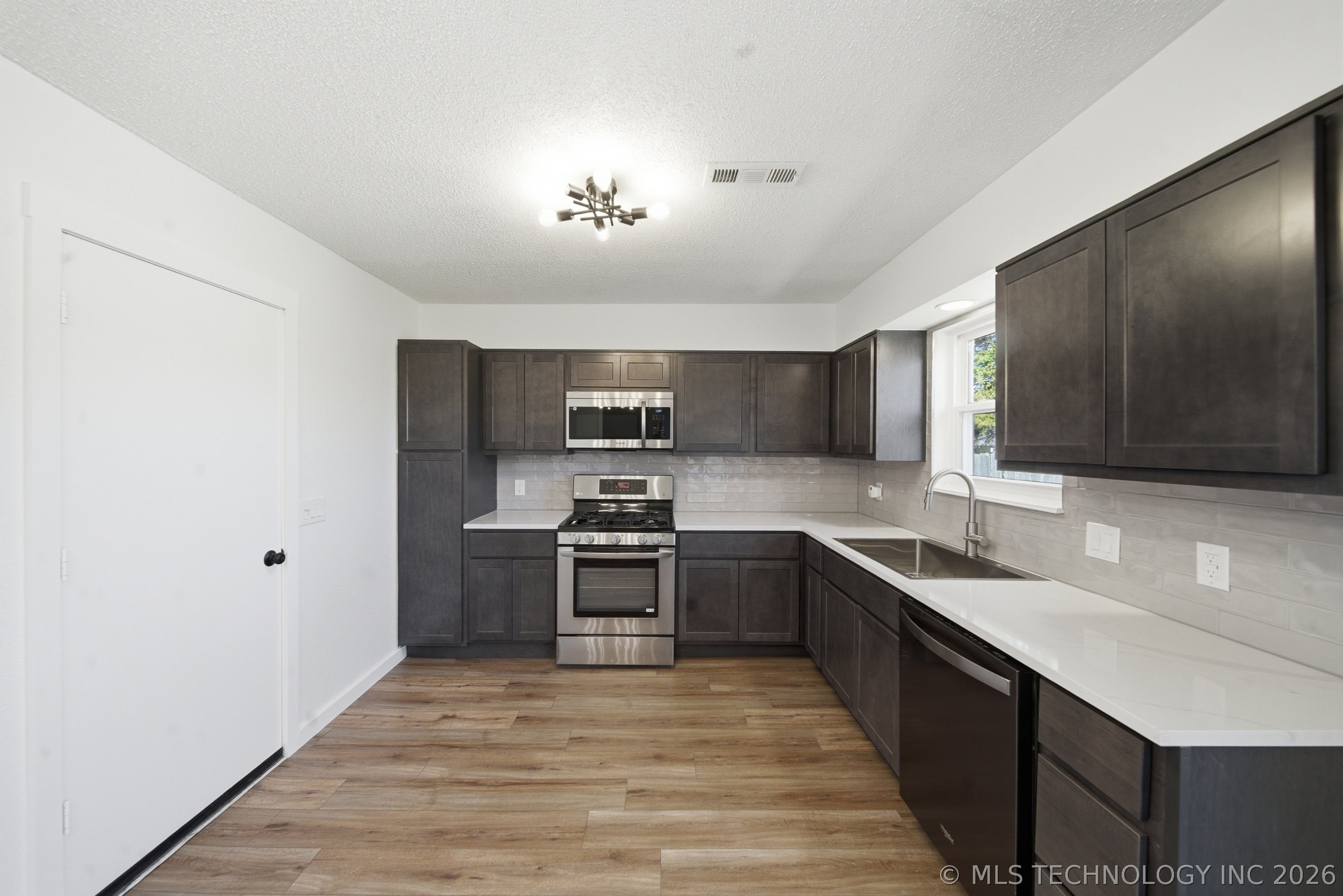 603 E 135th Place Glenpool OK 74033