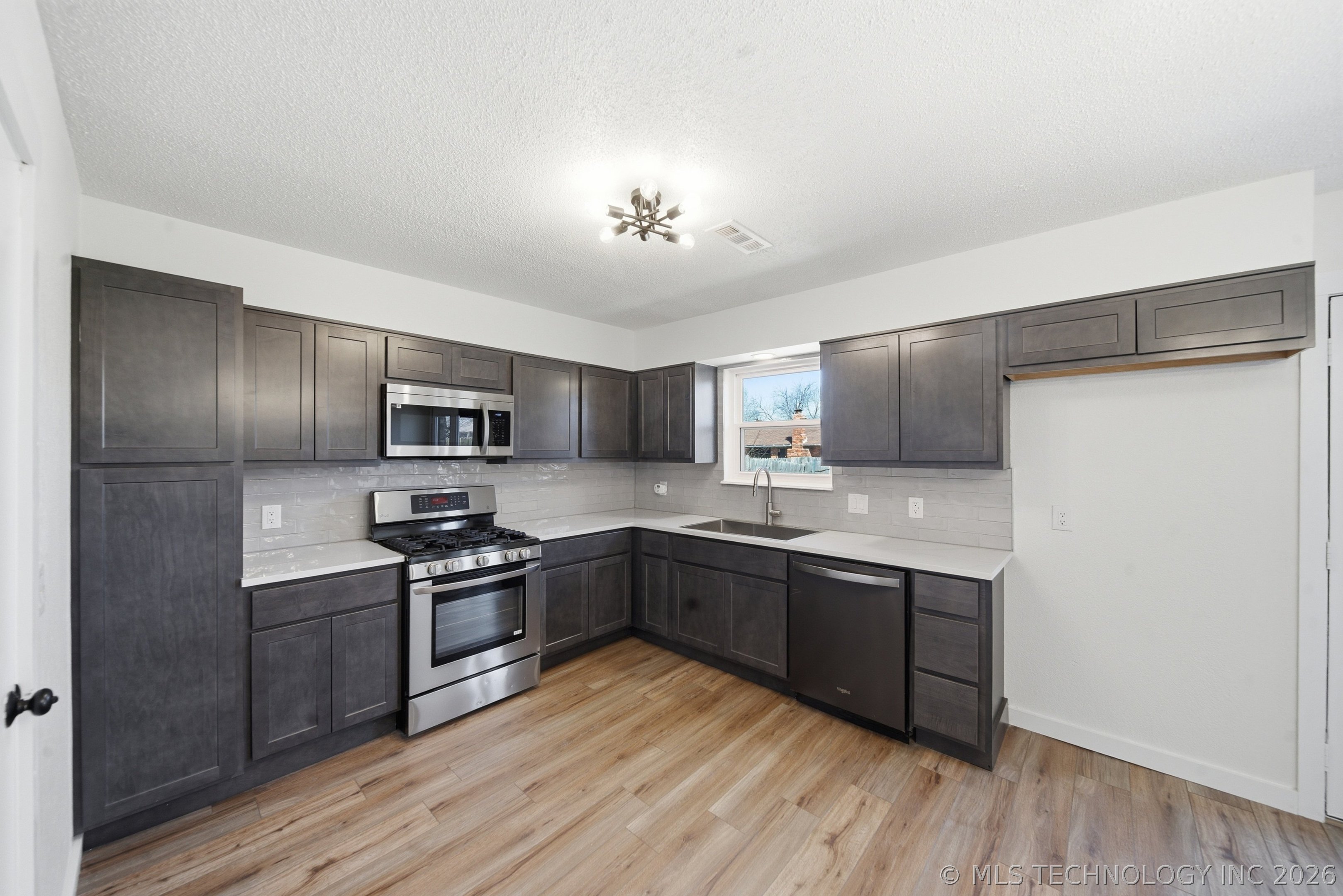 603 E 135th Place Glenpool OK 74033