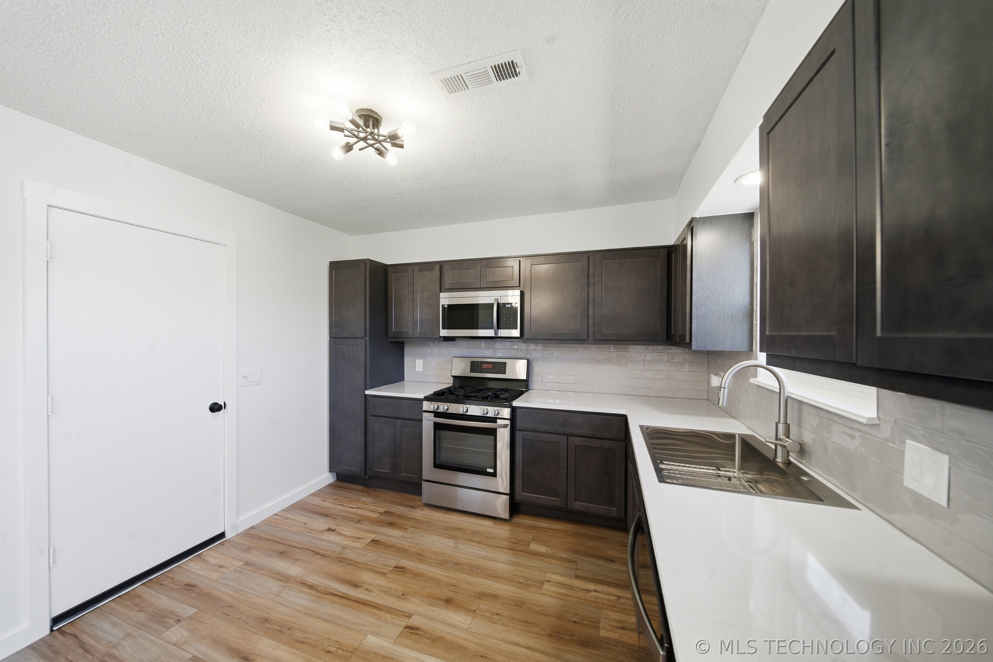 603 E 135th Place Glenpool OK 74033