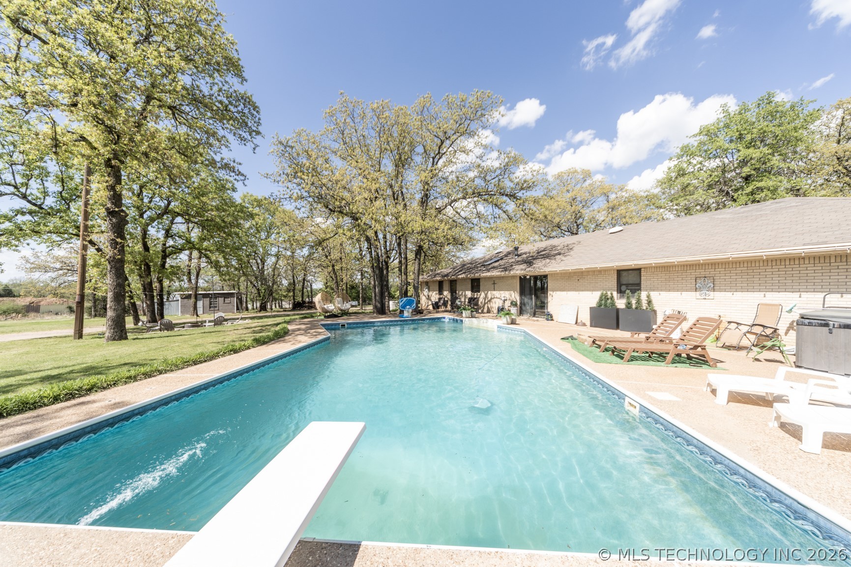 222 N Oak Grove Road Cushing OK 74023