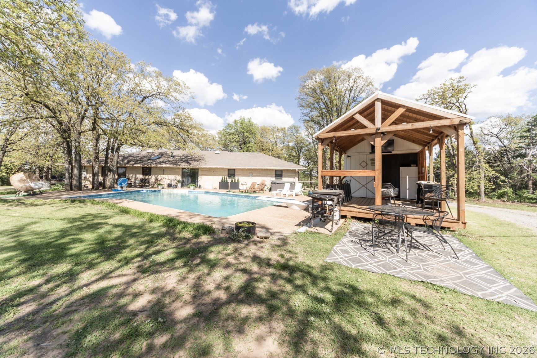 222 N Oak Grove Road Cushing OK 74023