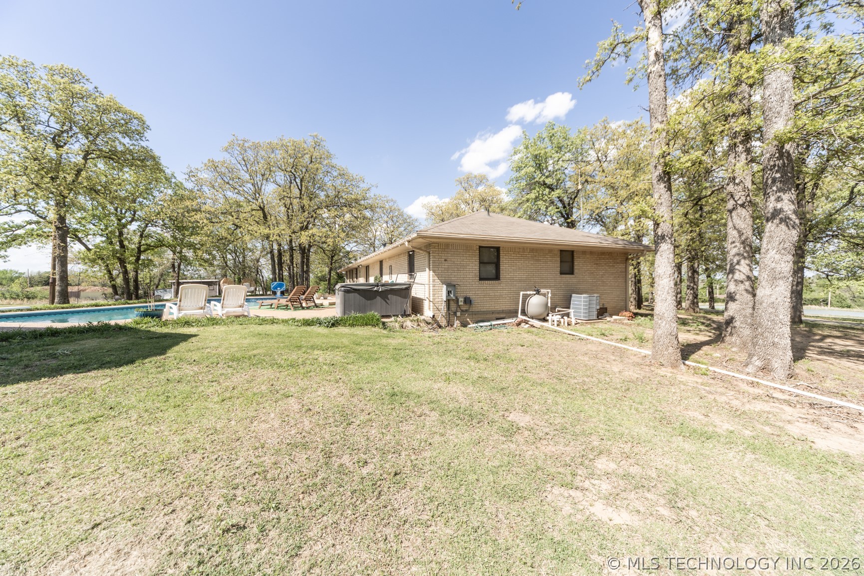 222 N Oak Grove Road Cushing OK 74023