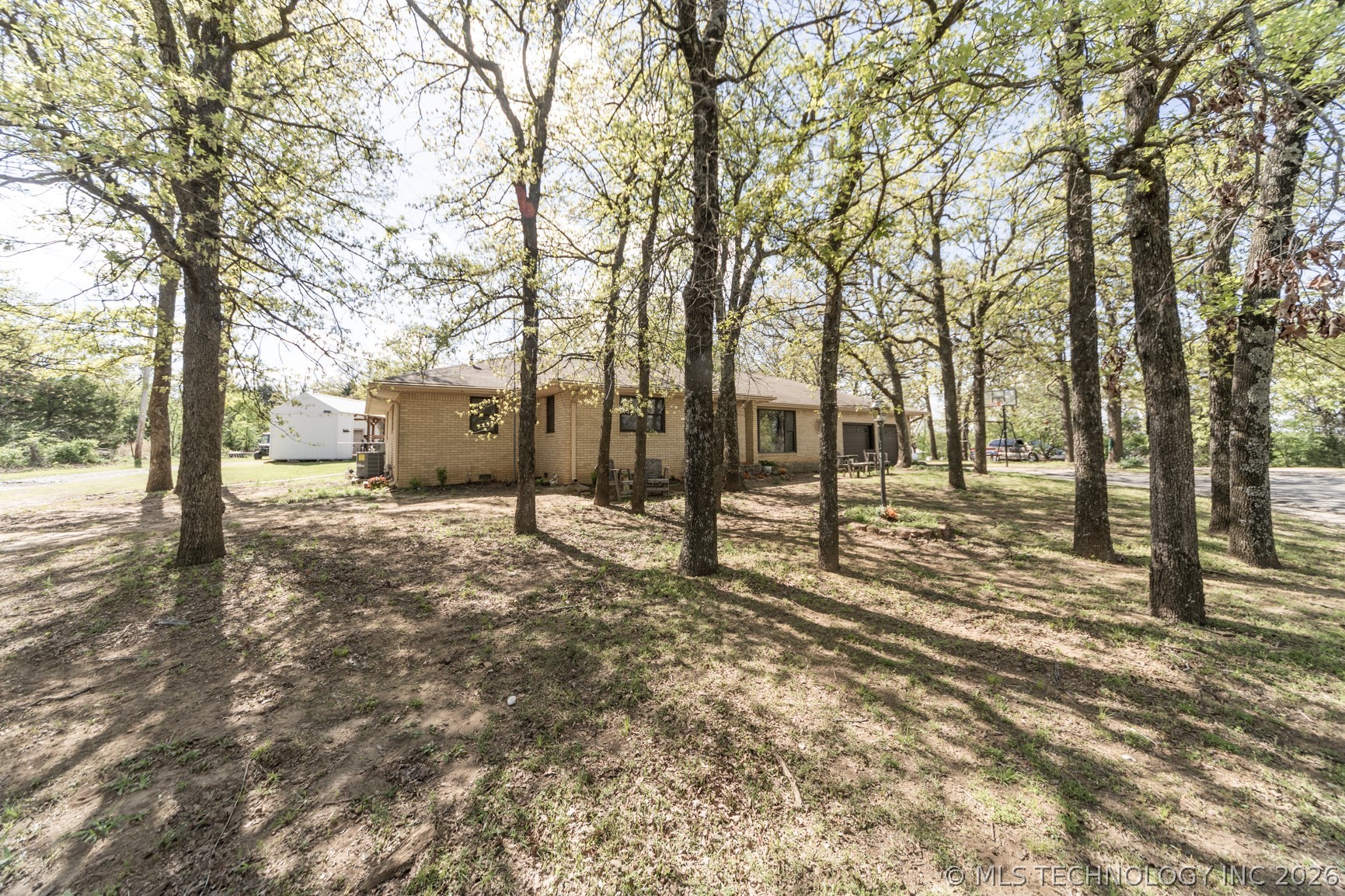 222 N Oak Grove Road Cushing OK 74023
