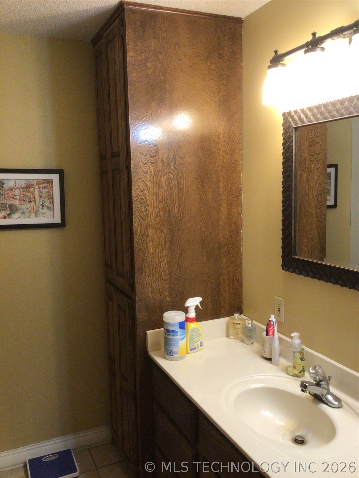 662 Hampton Road Adair OK 74330