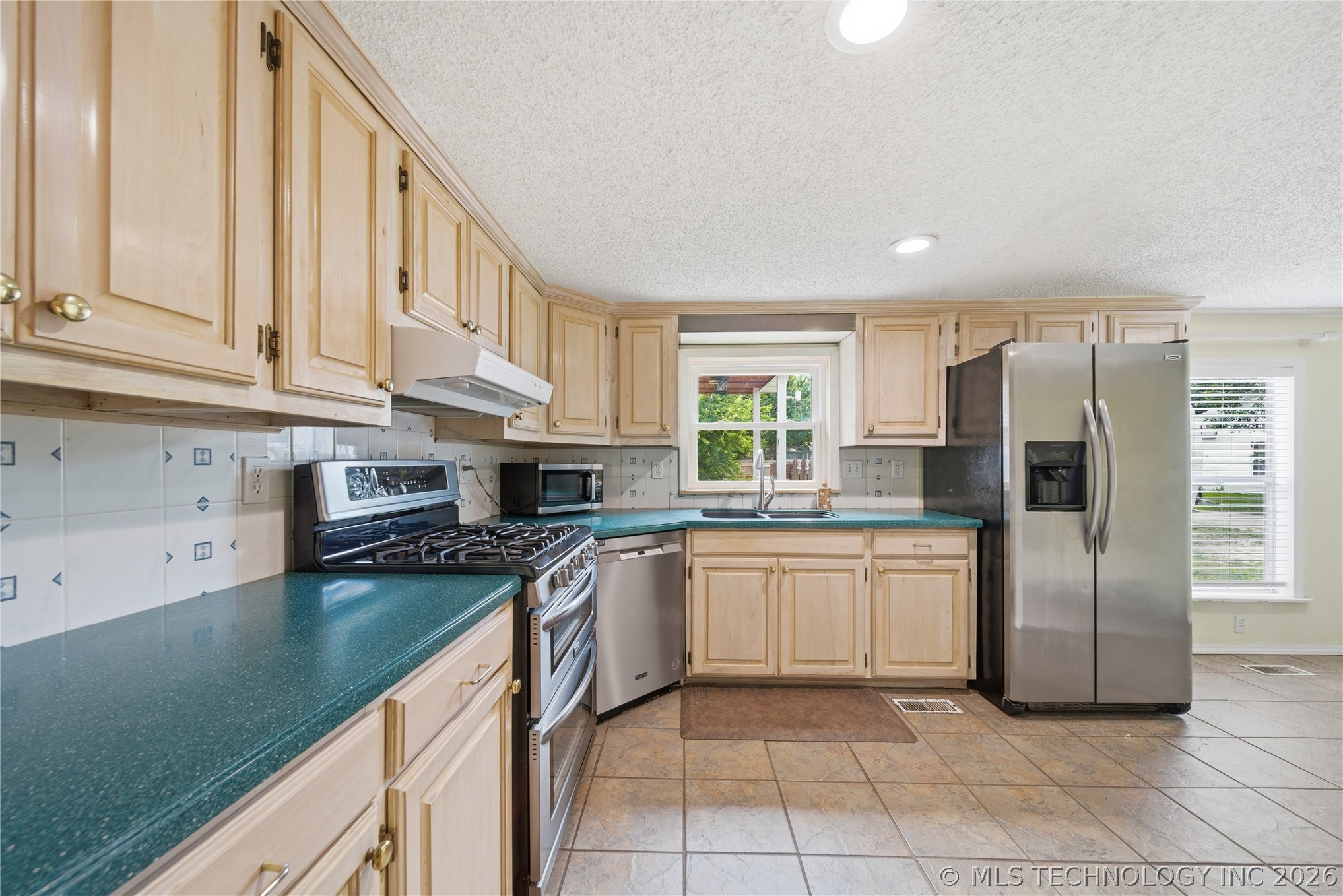 311 W Cherokee Street Delaware OK 74027