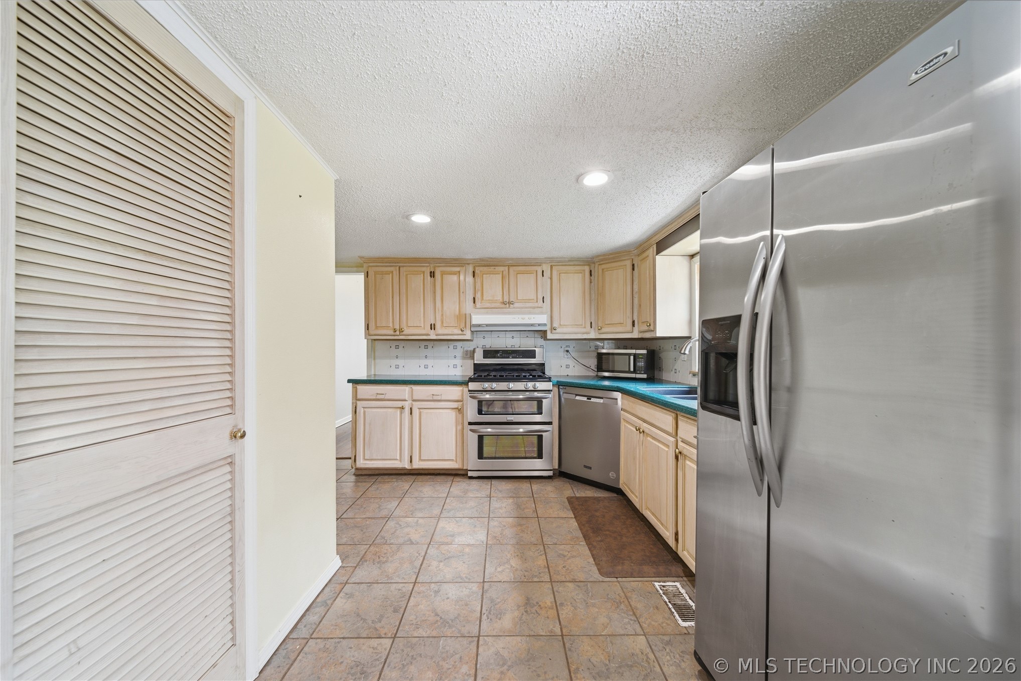 311 W Cherokee Street Delaware OK 74027