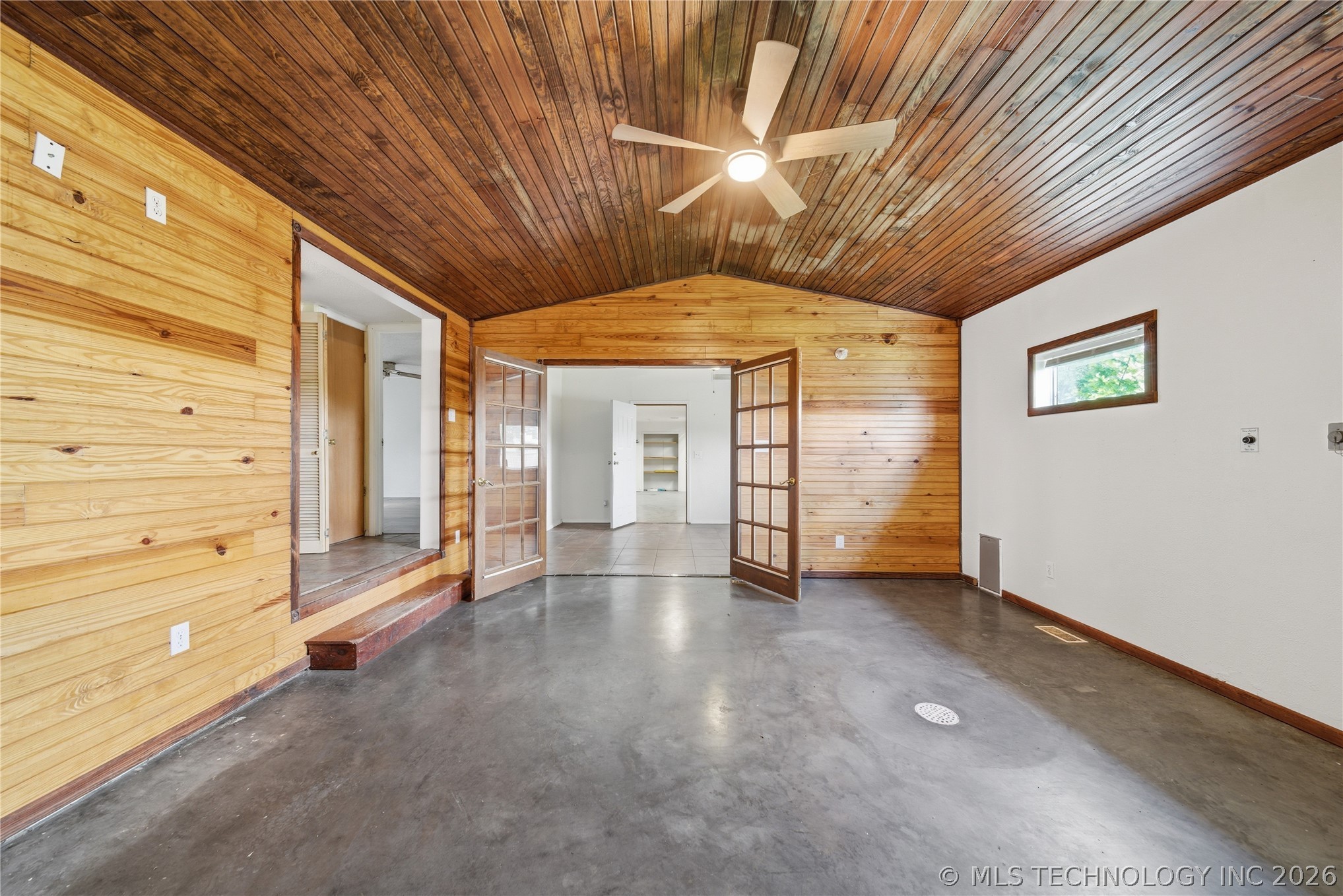 311 W Cherokee Street Delaware OK 74027
