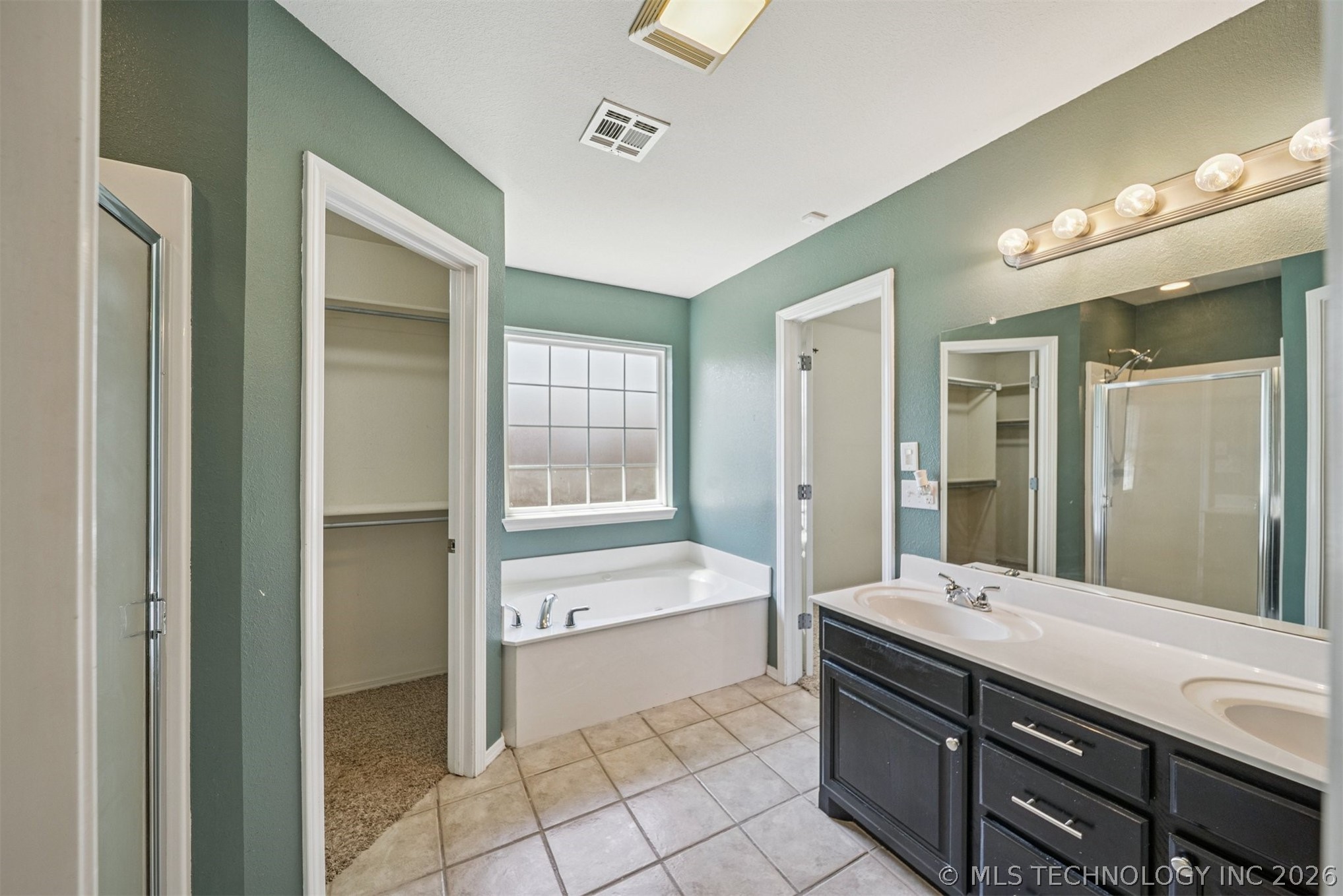 1810 Walnut Hill Lane Claremore OK 74019
