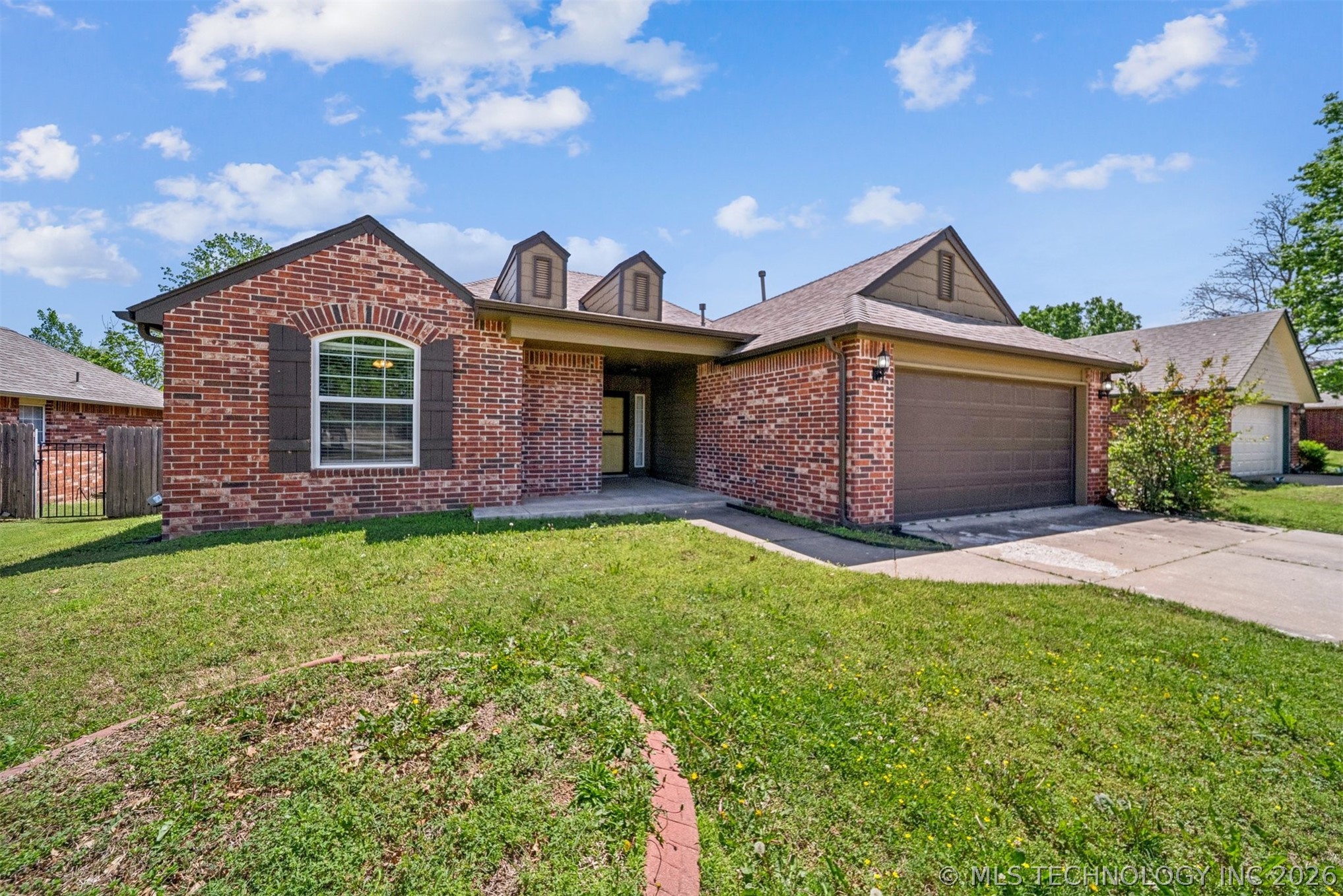 1810 Walnut Hill Lane Claremore OK 74019