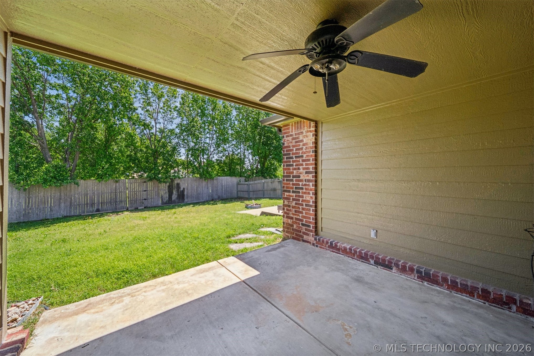 1810 Walnut Hill Lane Claremore OK 74019