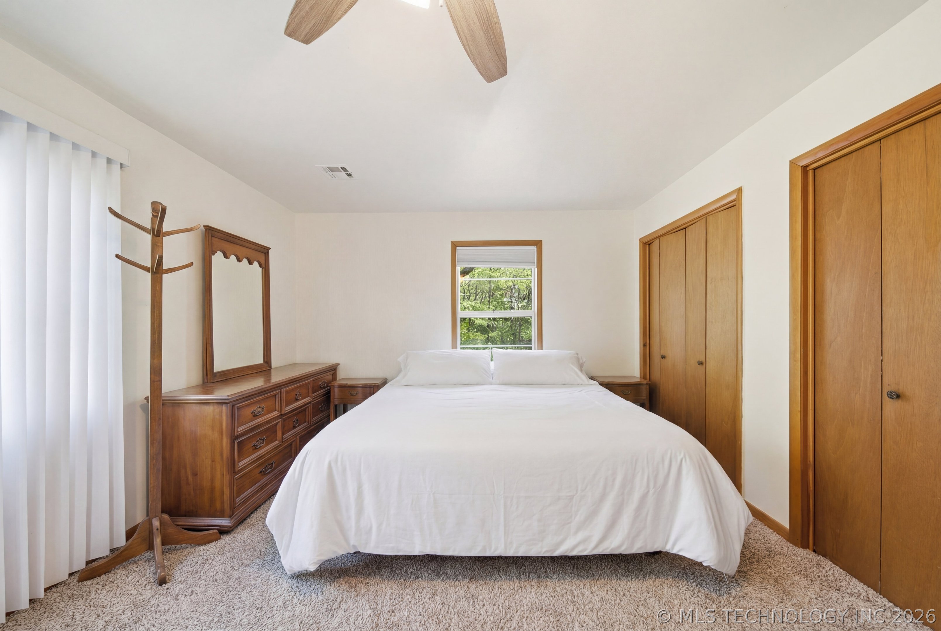 64 Walnut Street Locust Grove OK 74352