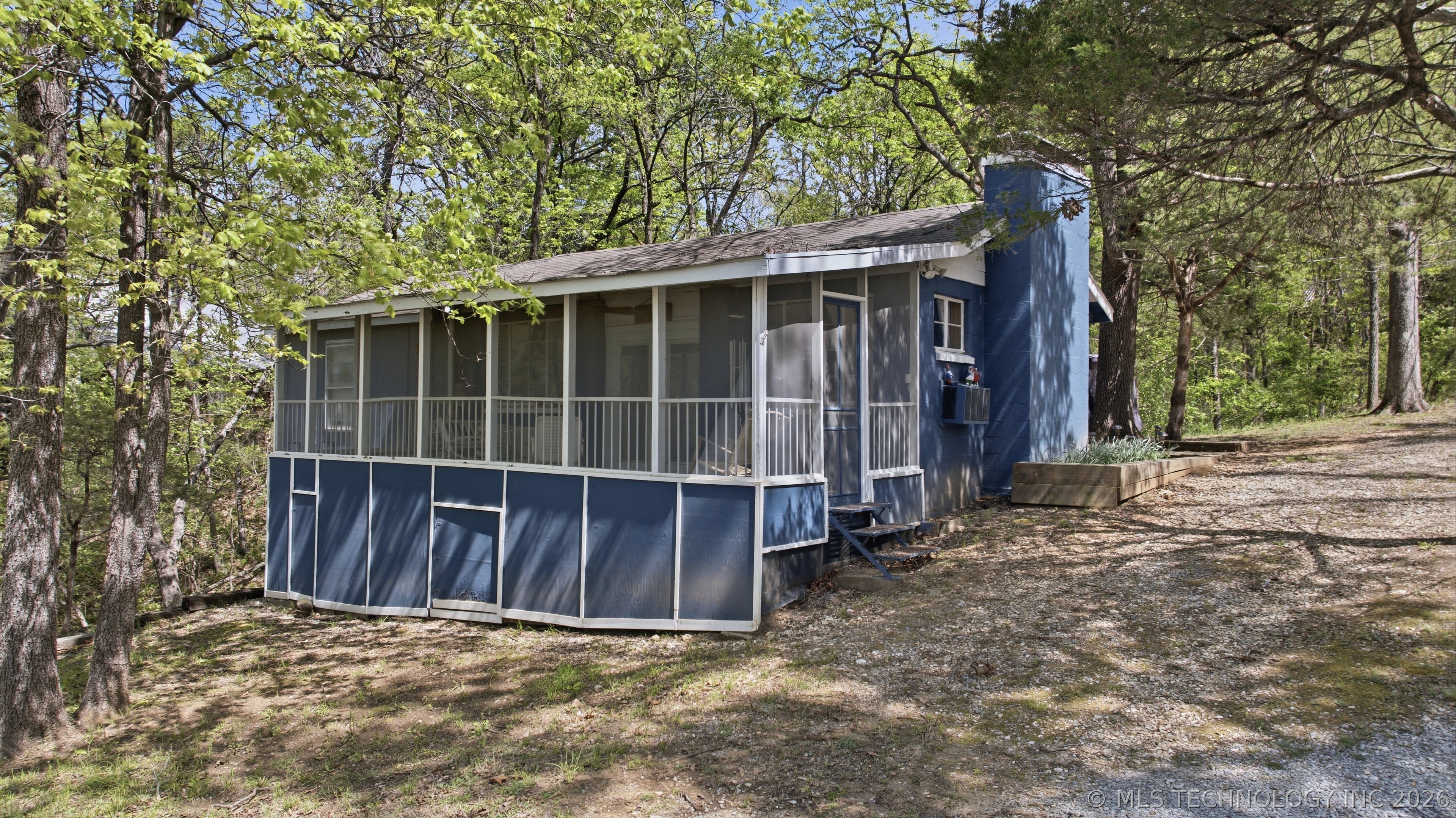 64 Walnut Street Locust Grove OK 74352