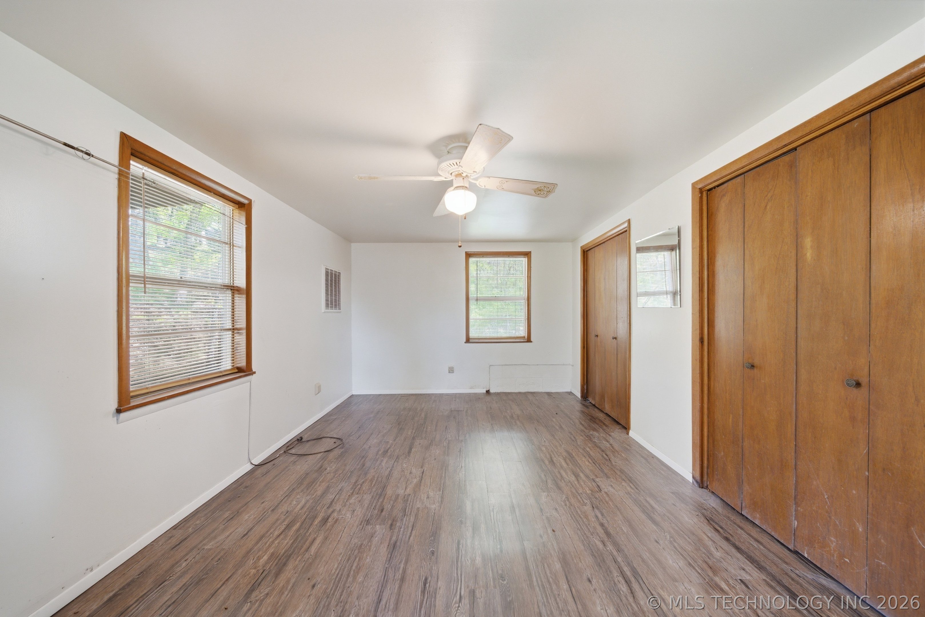 64 Walnut Street Locust Grove OK 74352