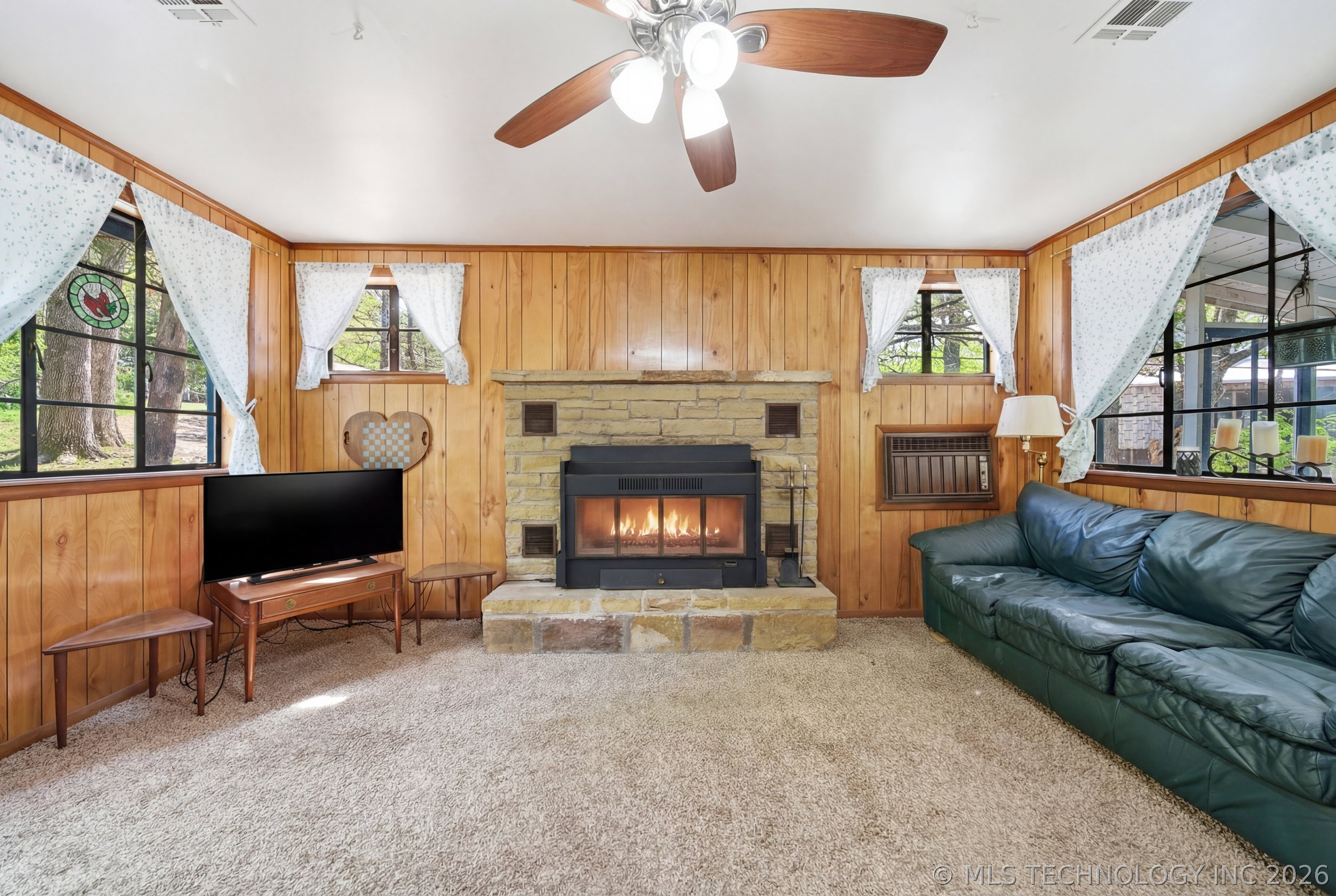64 Walnut Street Locust Grove OK 74352