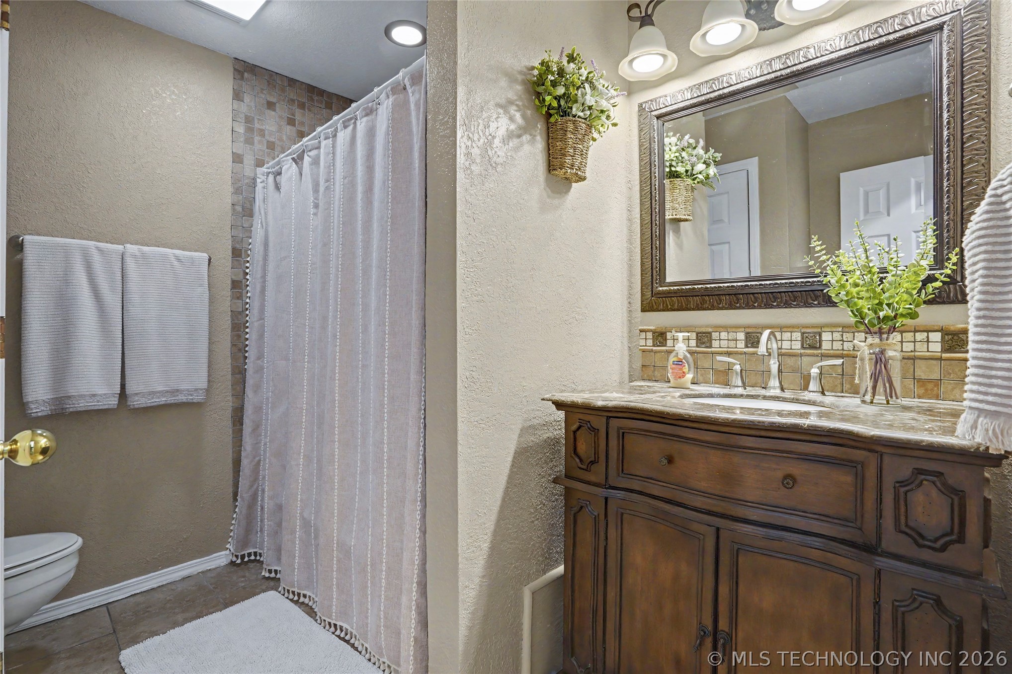 4012 S Narcissus Avenue Broken Arrow OK 74011