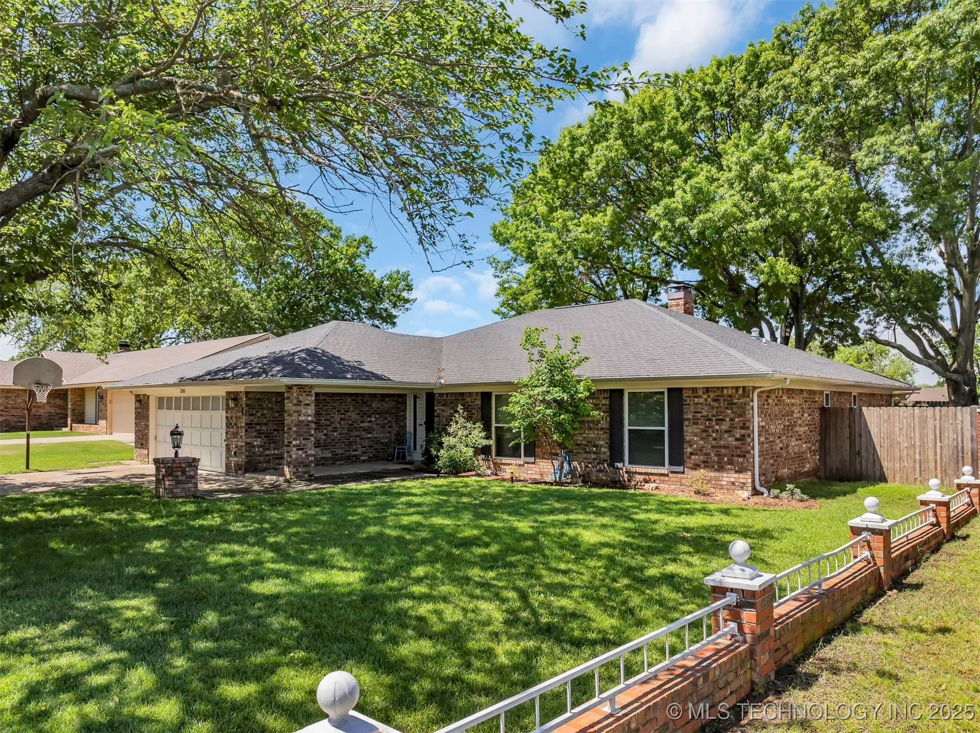 1205 Beaverly Ardmore OK 73401