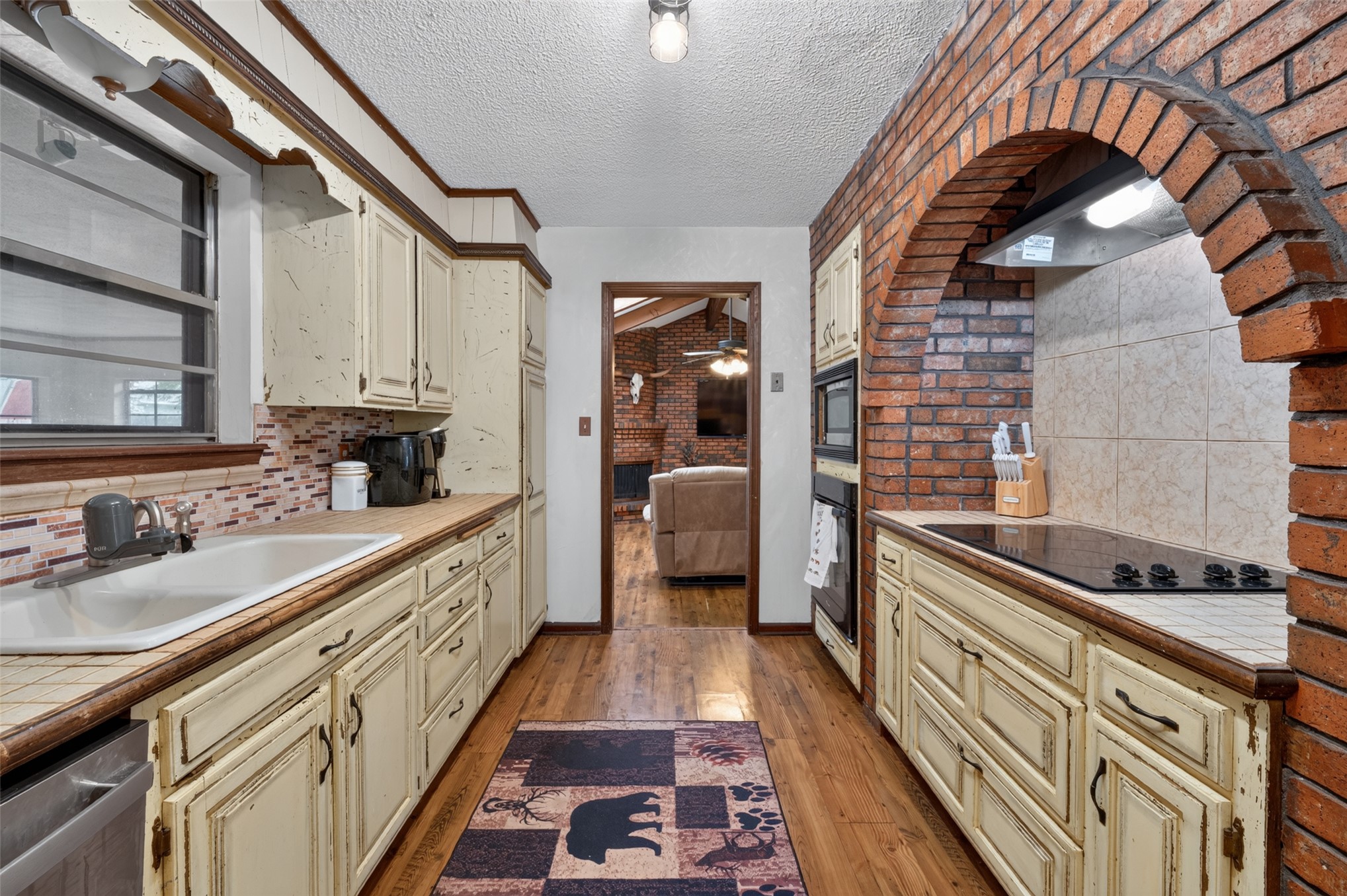 9663 E 26th Place Tulsa OK 74129