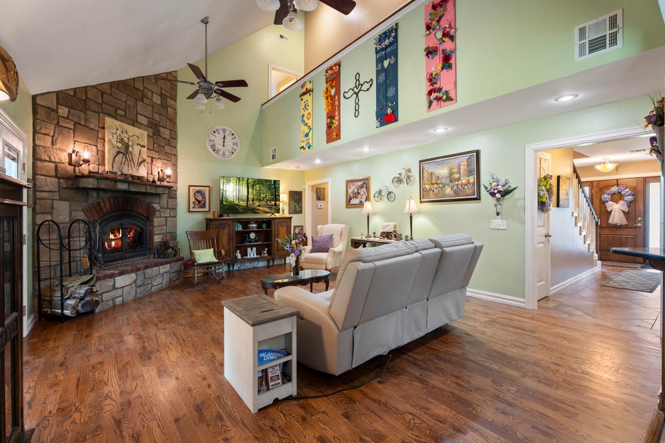12348 E 389 Road Jay OK 74346