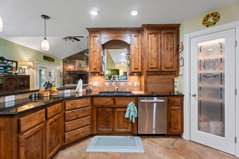 12348 E 389 Road Jay OK 74346