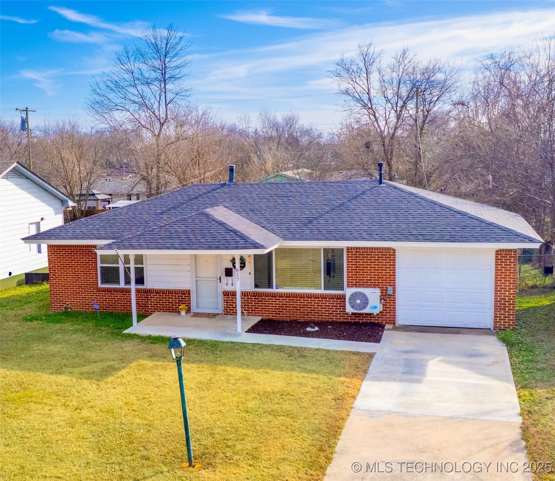 817 Charles Ada OK 74820