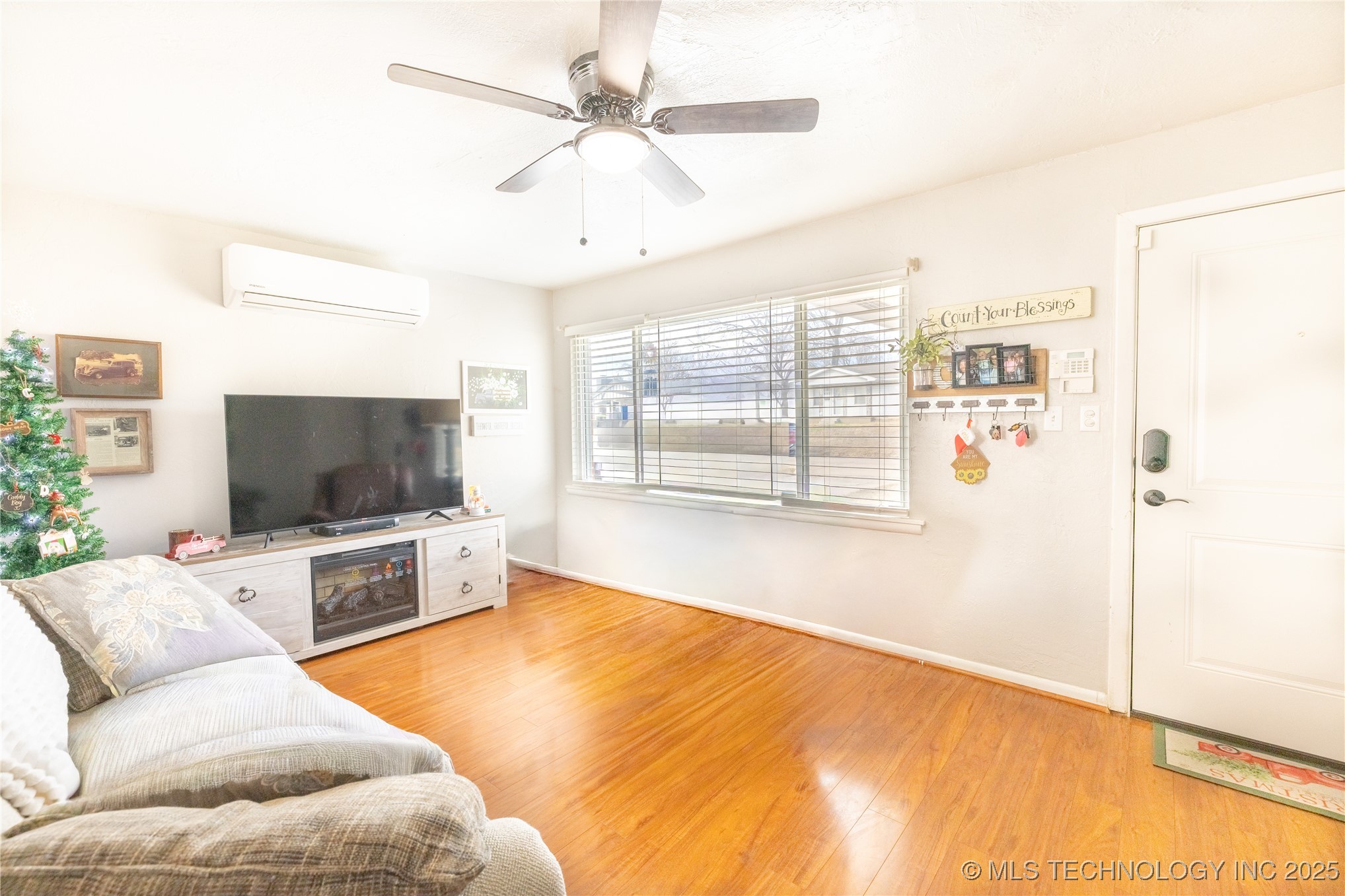 817 Charles Ada OK 74820