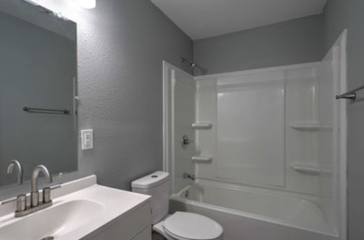 619 S 102nd East Eastavenue Tulsa OK 74128