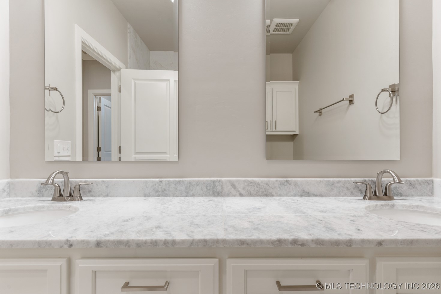 2704 W Twin Oaks Street Broken Arrow OK 74012