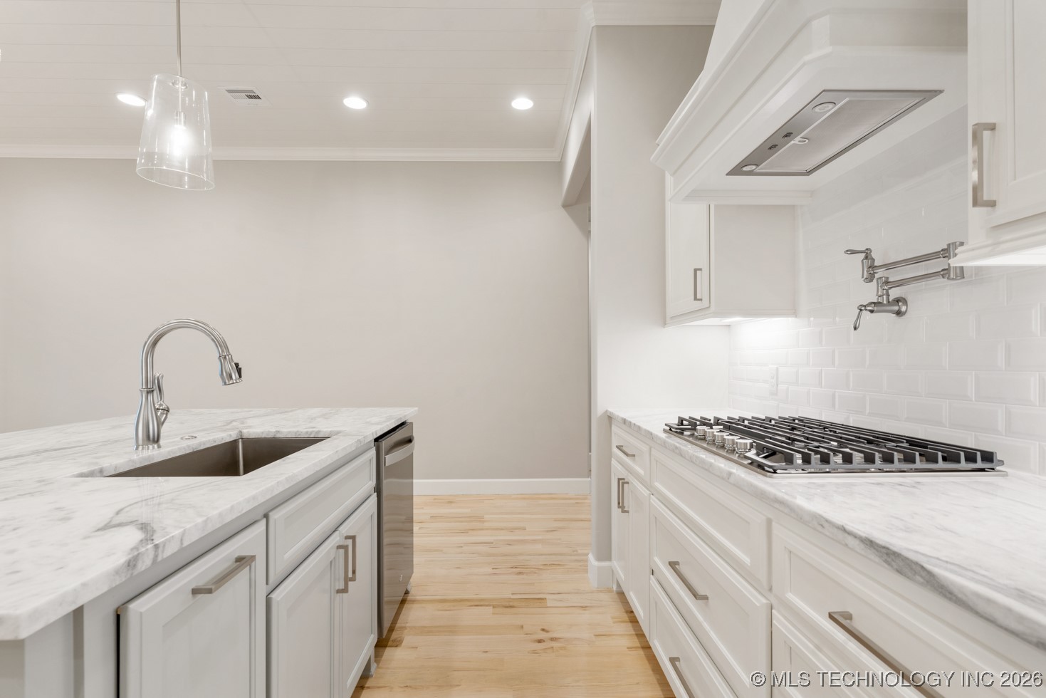 2704 W Twin Oaks Street Broken Arrow OK 74012
