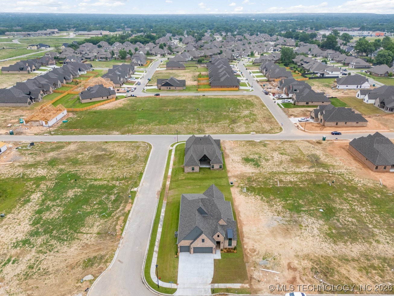2704 W Twin Oaks Street Broken Arrow OK 74012
