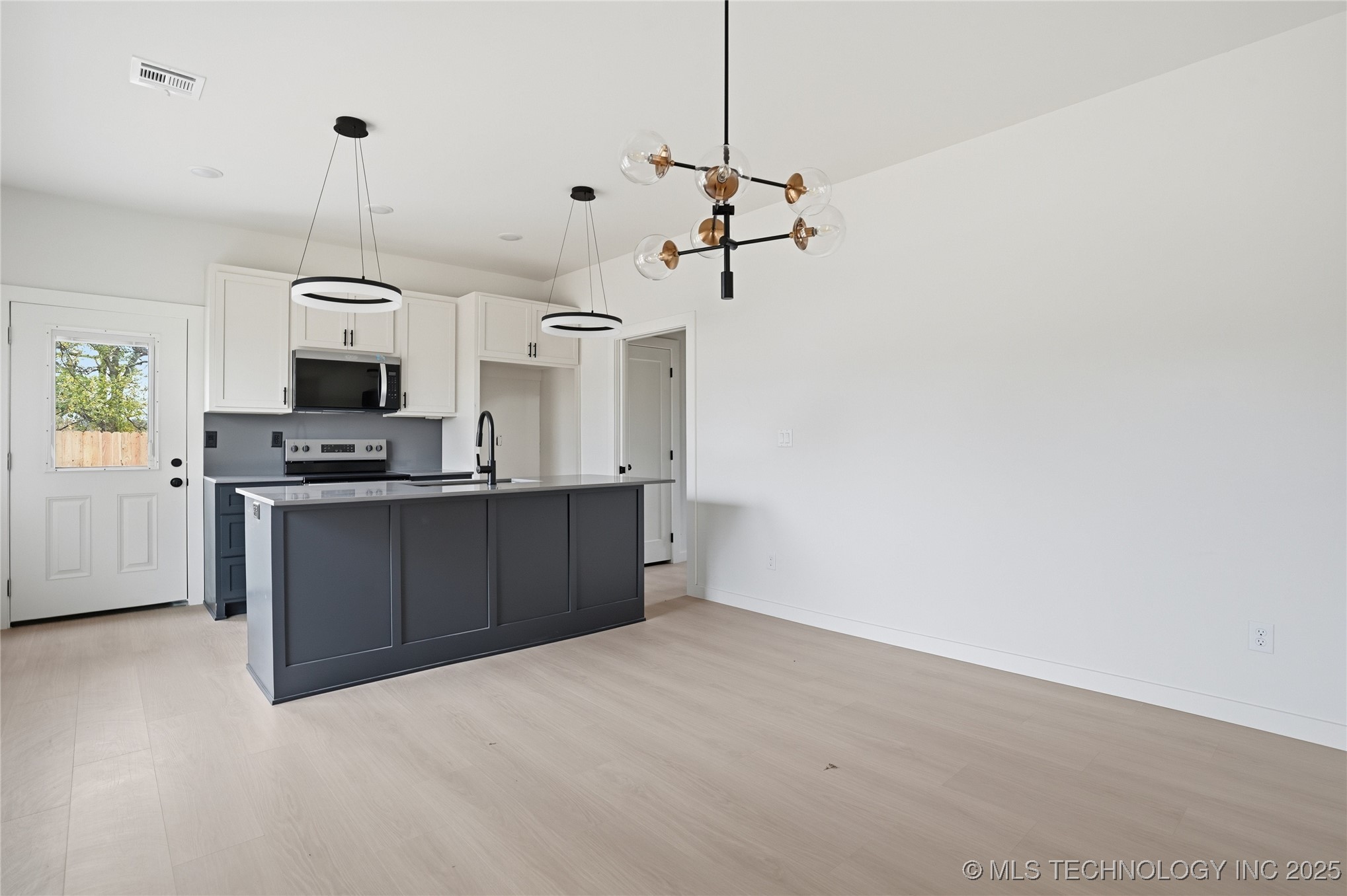 4729 E King Street Tulsa OK 74115