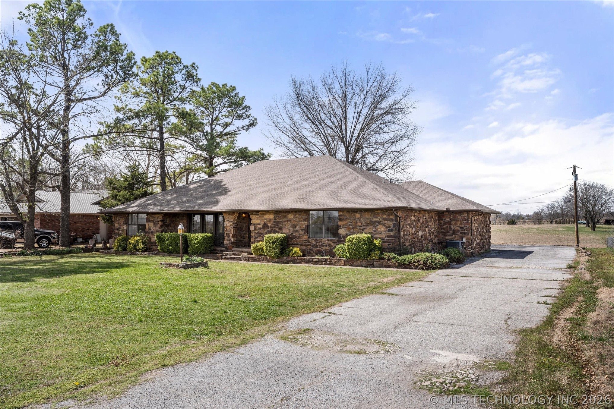 306 N Lombard Lane Skiatook OK 74070