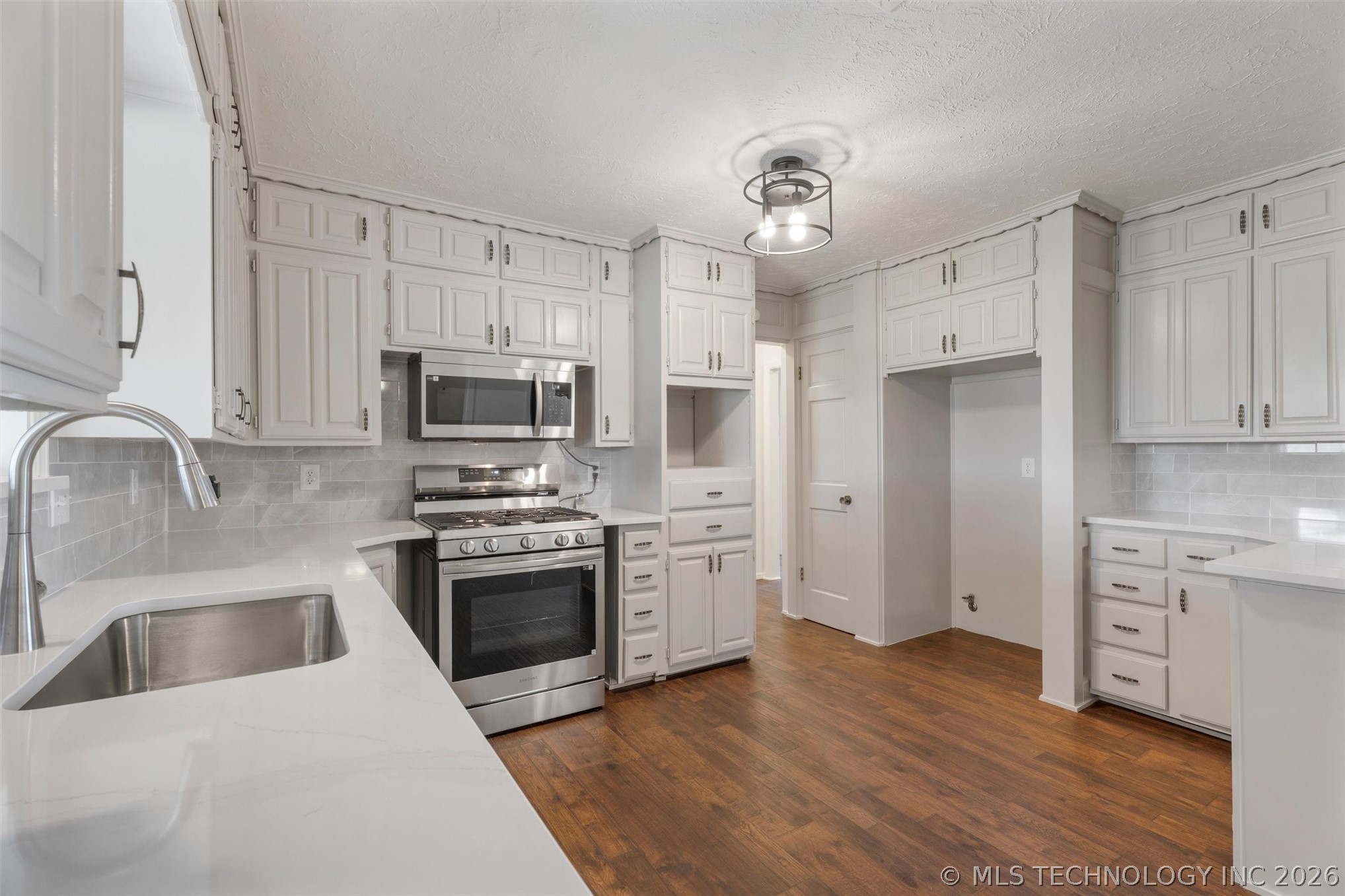 306 N Lombard Lane Skiatook OK 74070