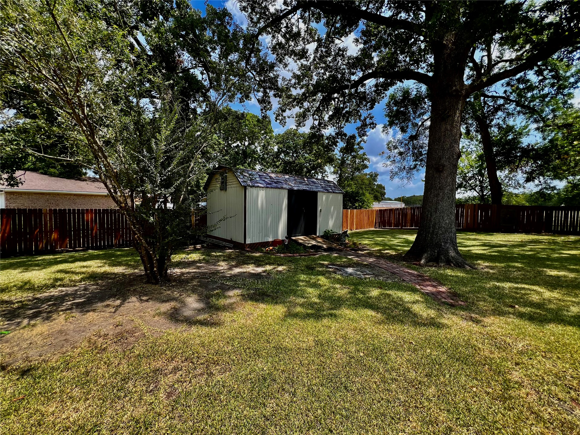 110 Parkway Plaza Madill OK 73446