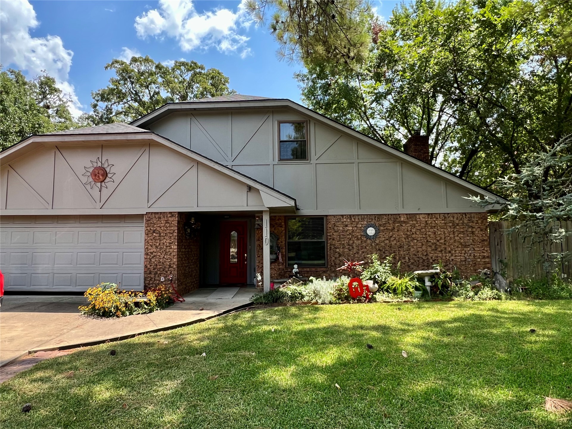 110 Parkway Plaza Madill OK 73446