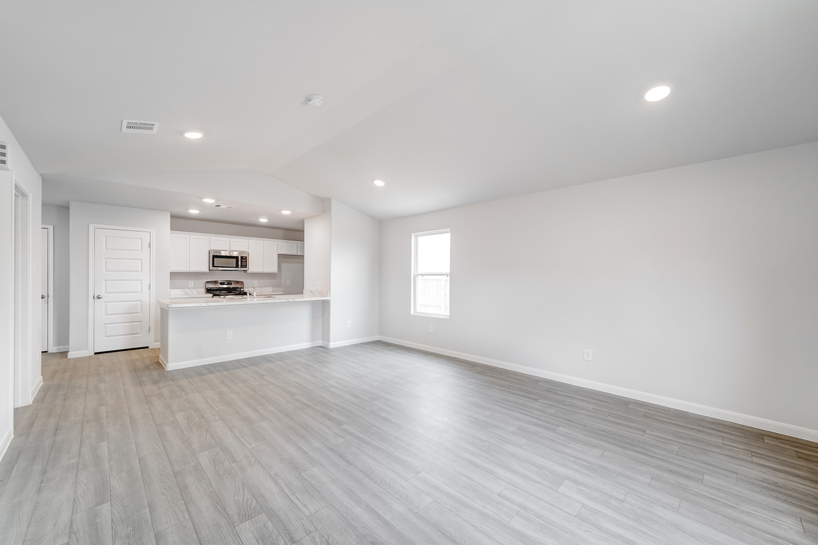 1197 Golden Owl Circle Calera OK 74730