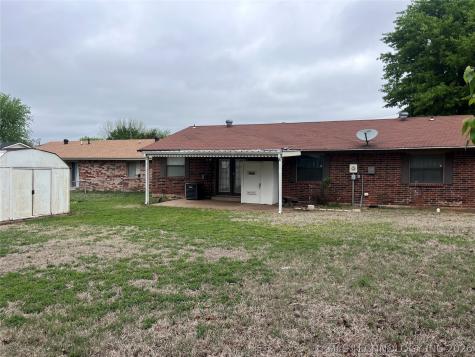 9710 NE 4th Street Midwest City OK 73130