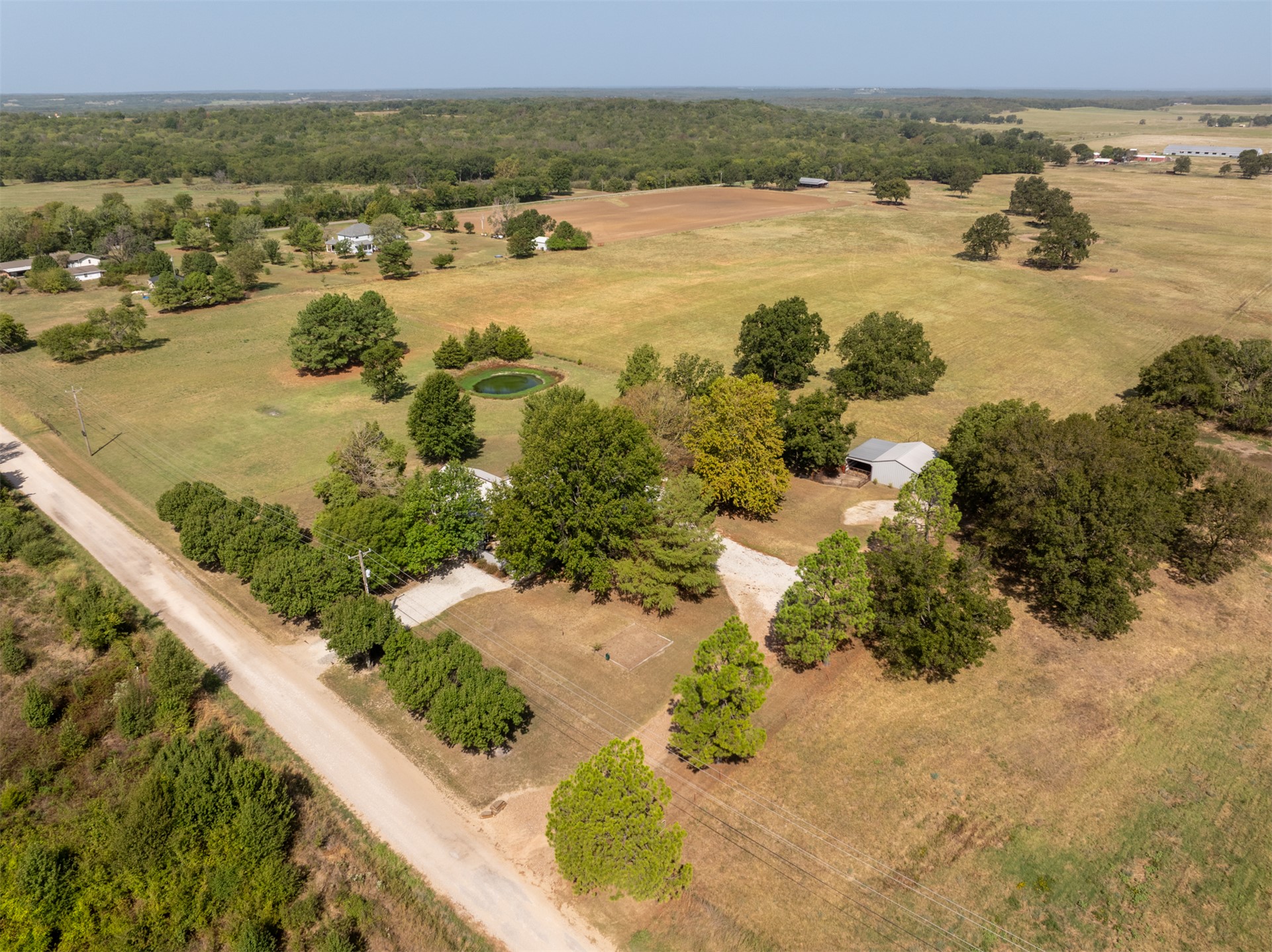 377038 E 1060 Okemah OK 74859