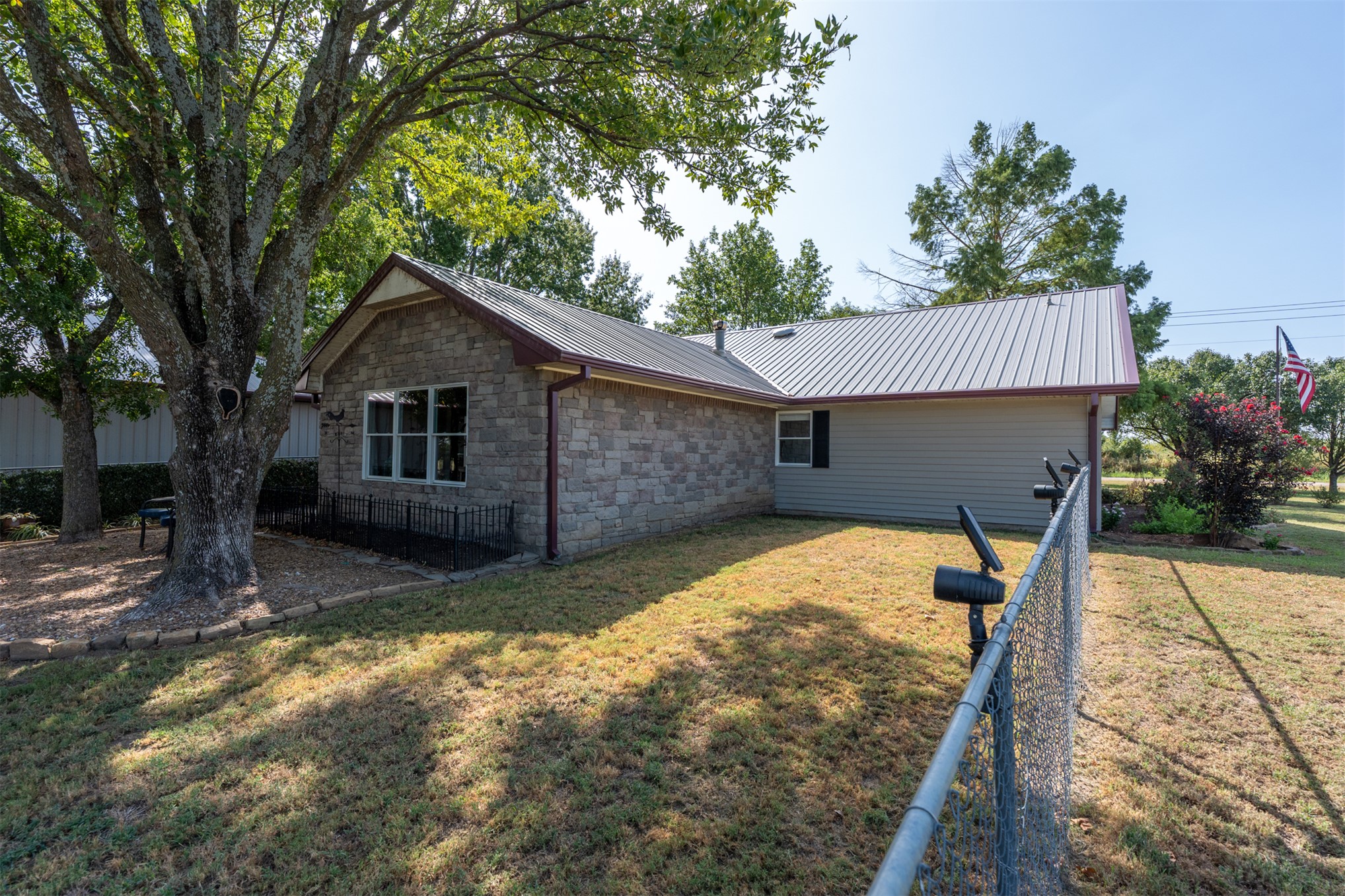 377038 E 1060 Okemah OK 74859