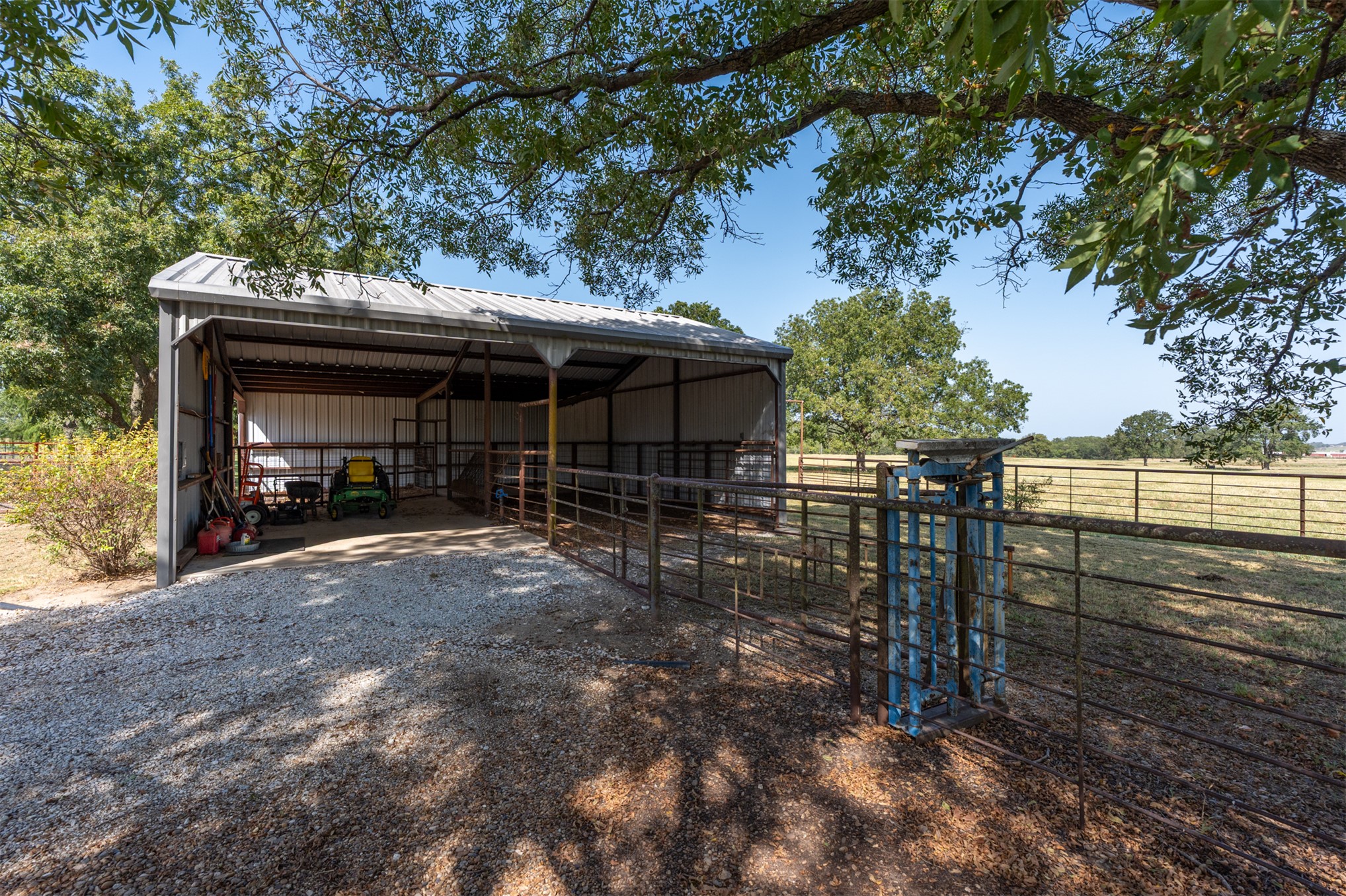 377038 E 1060 Okemah OK 74859
