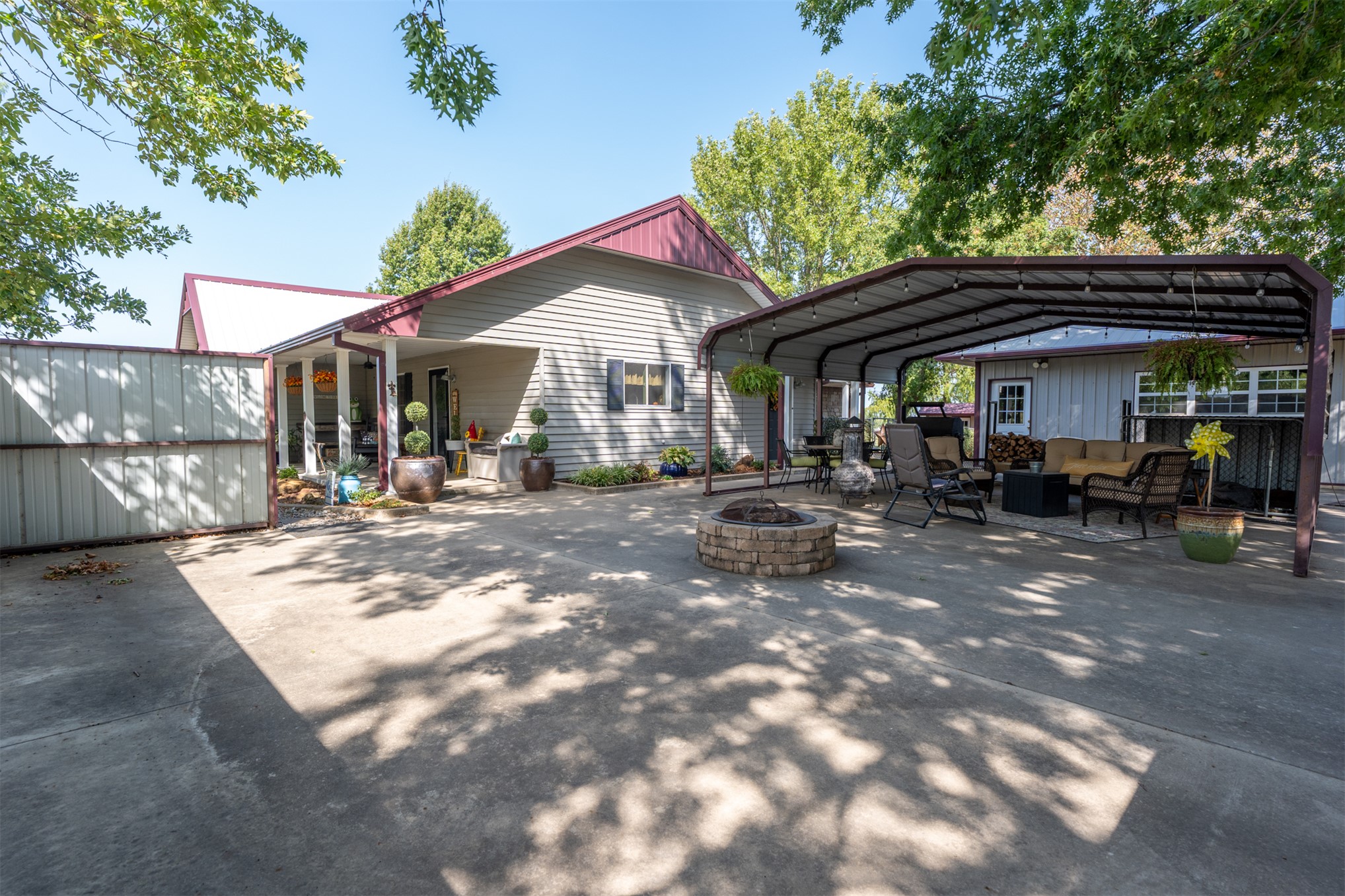 377038 E 1060 Okemah OK 74859
