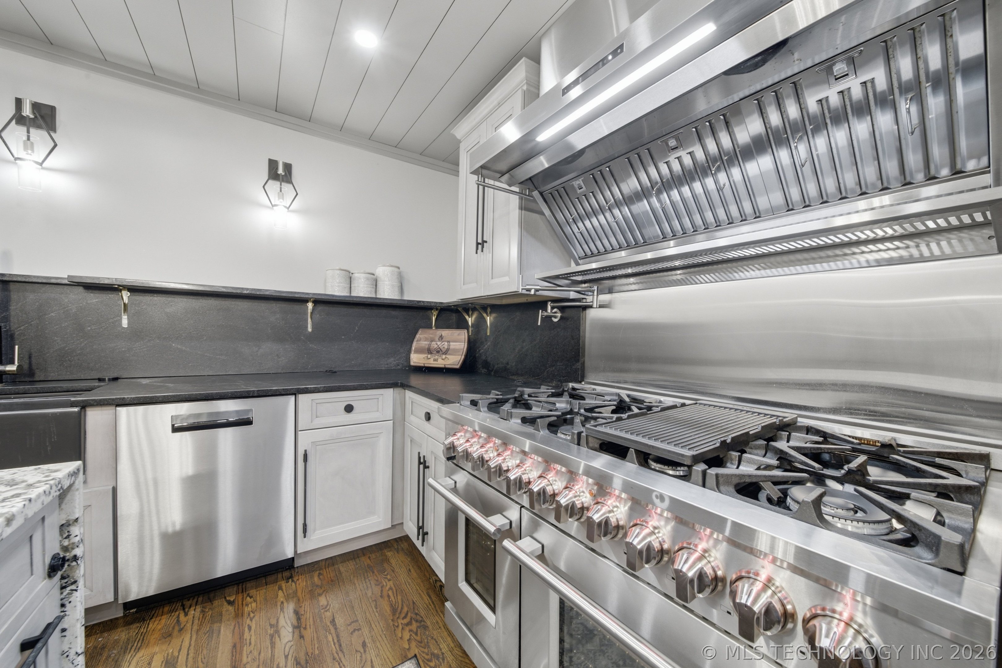 4650 S Columbia Place Tulsa OK 74105